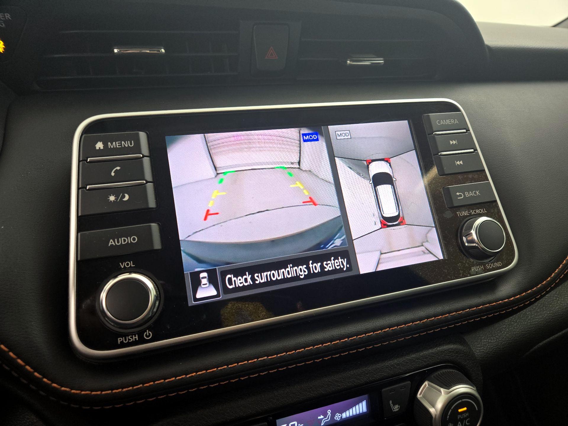 Thumbnail: 2019 Nissan Kicks - 14