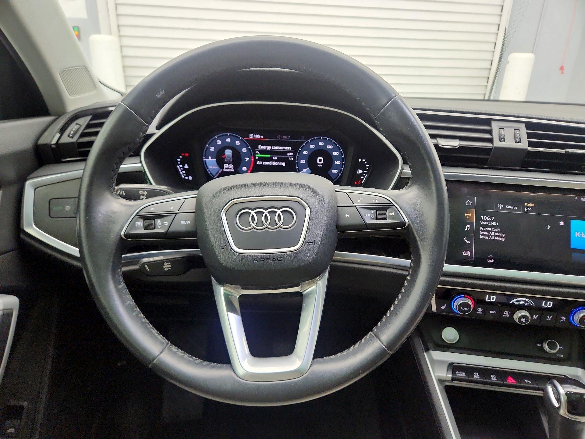 Thumbnail: 2020 Audi Q3 - 10