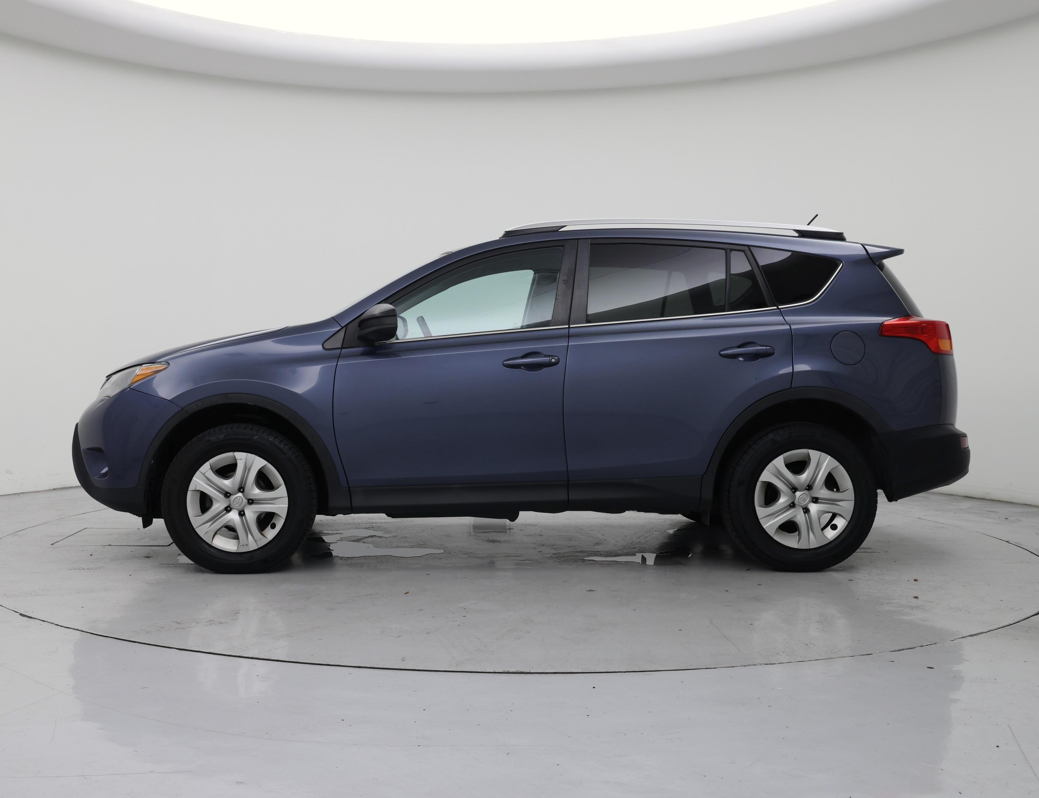 Thumbnail: 2014 Toyota RAV4 - 3