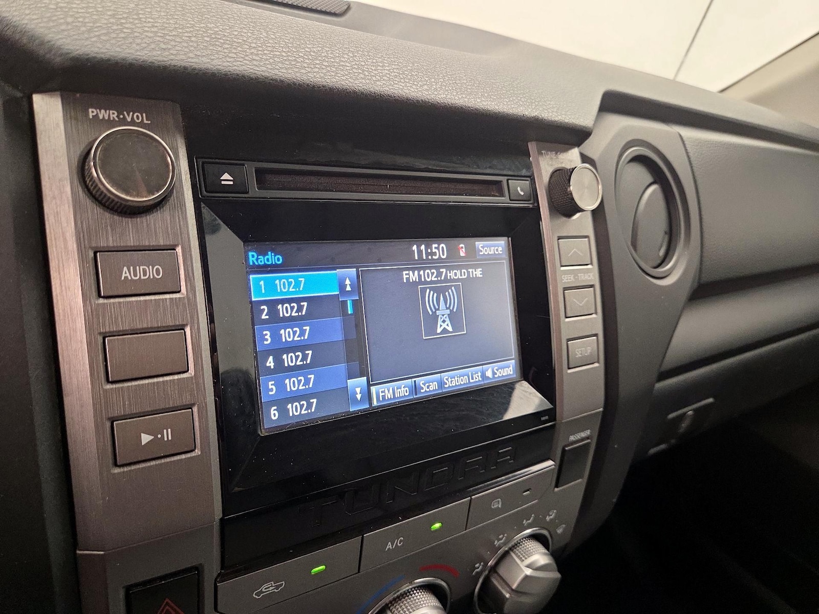 2016 Toyota Tundra SR - Photo 16