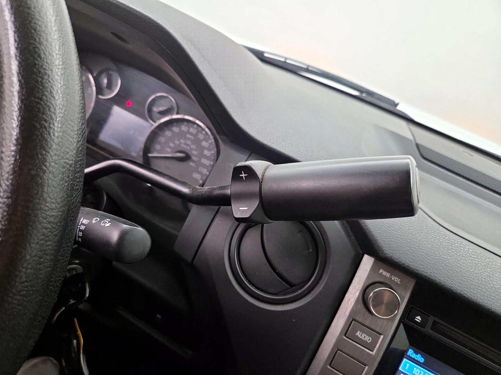 2016 Toyota Tundra SR - Photo 18