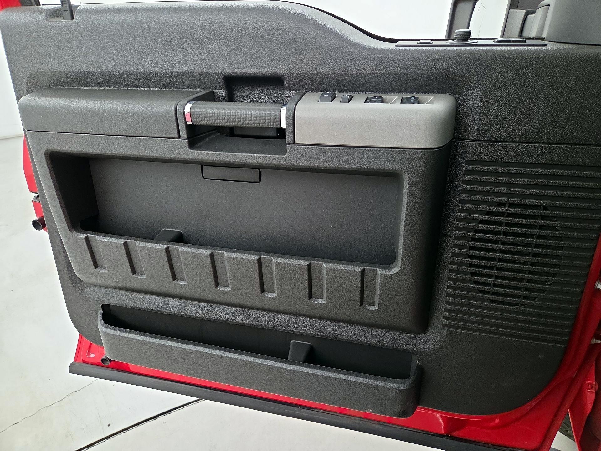 Thumbnail: 2015 Ford F-250 - 12