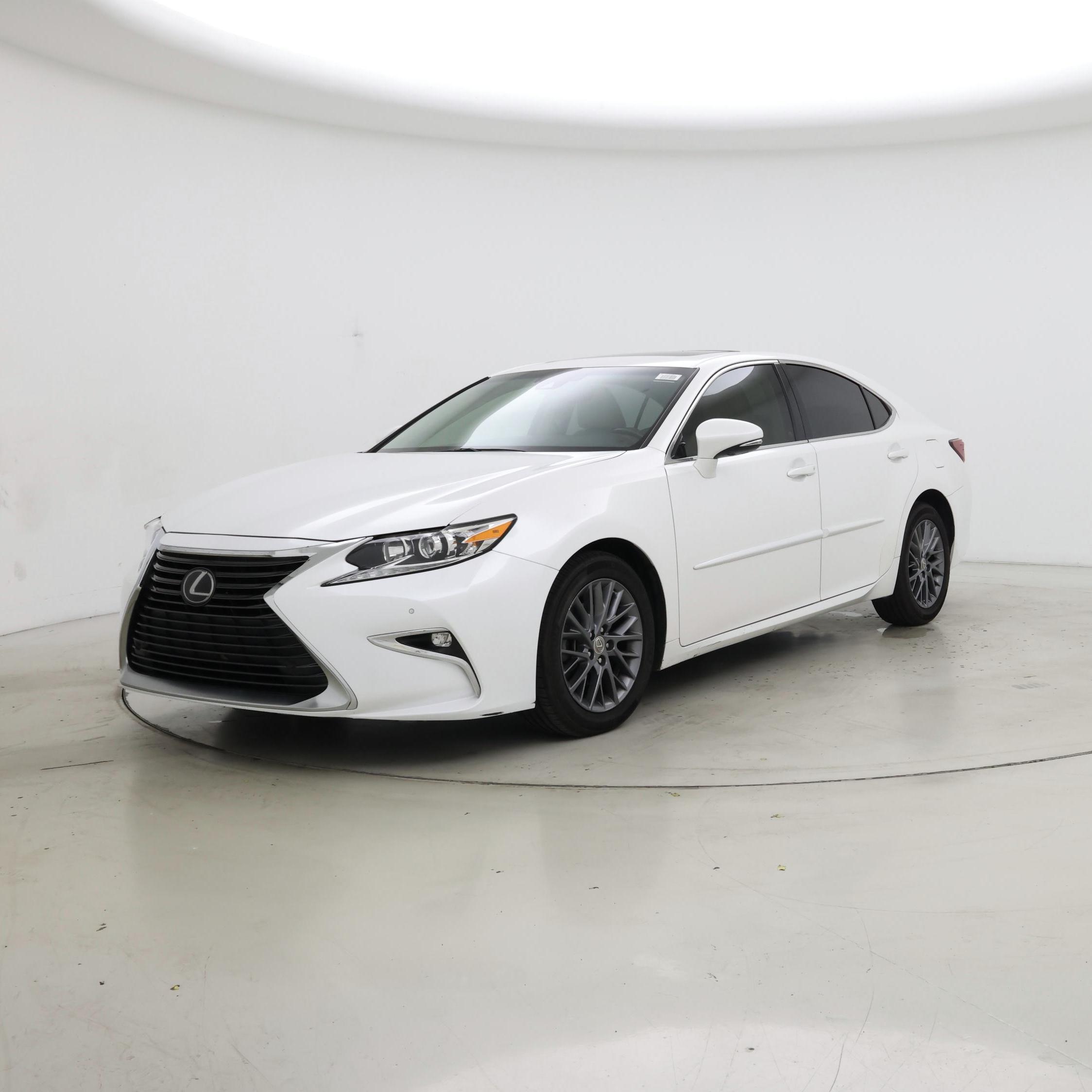 Thumbnail: 2018 Lexus ES - 4