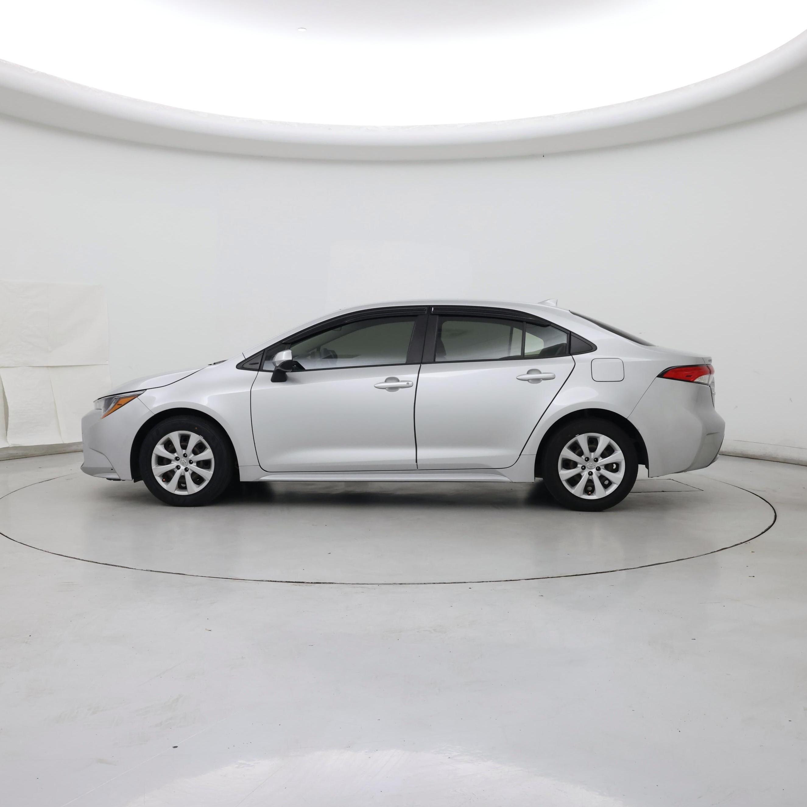 Thumbnail: 2022 Toyota Corolla - 3