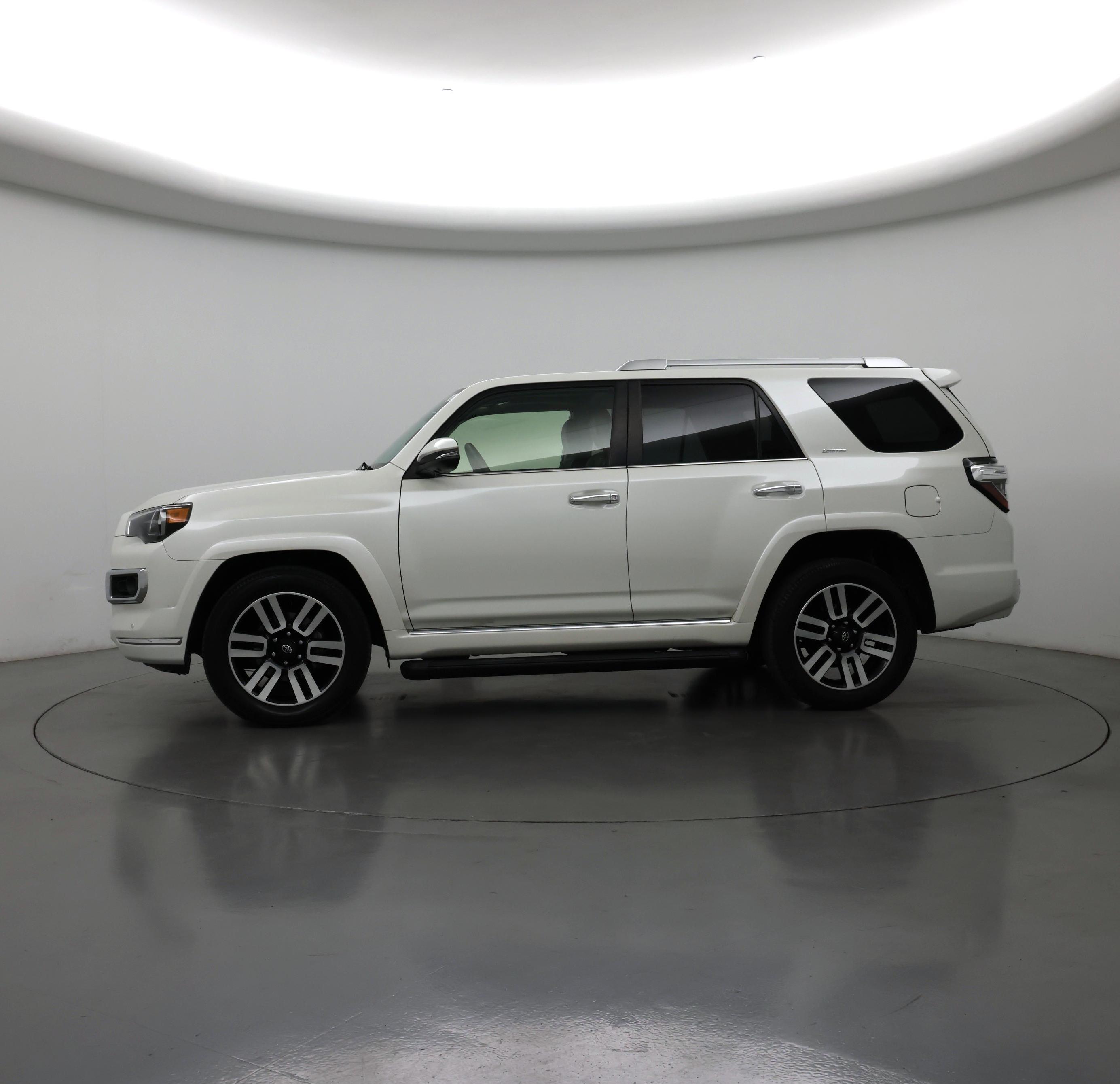 Thumbnail: 2023 Toyota 4Runner - 3