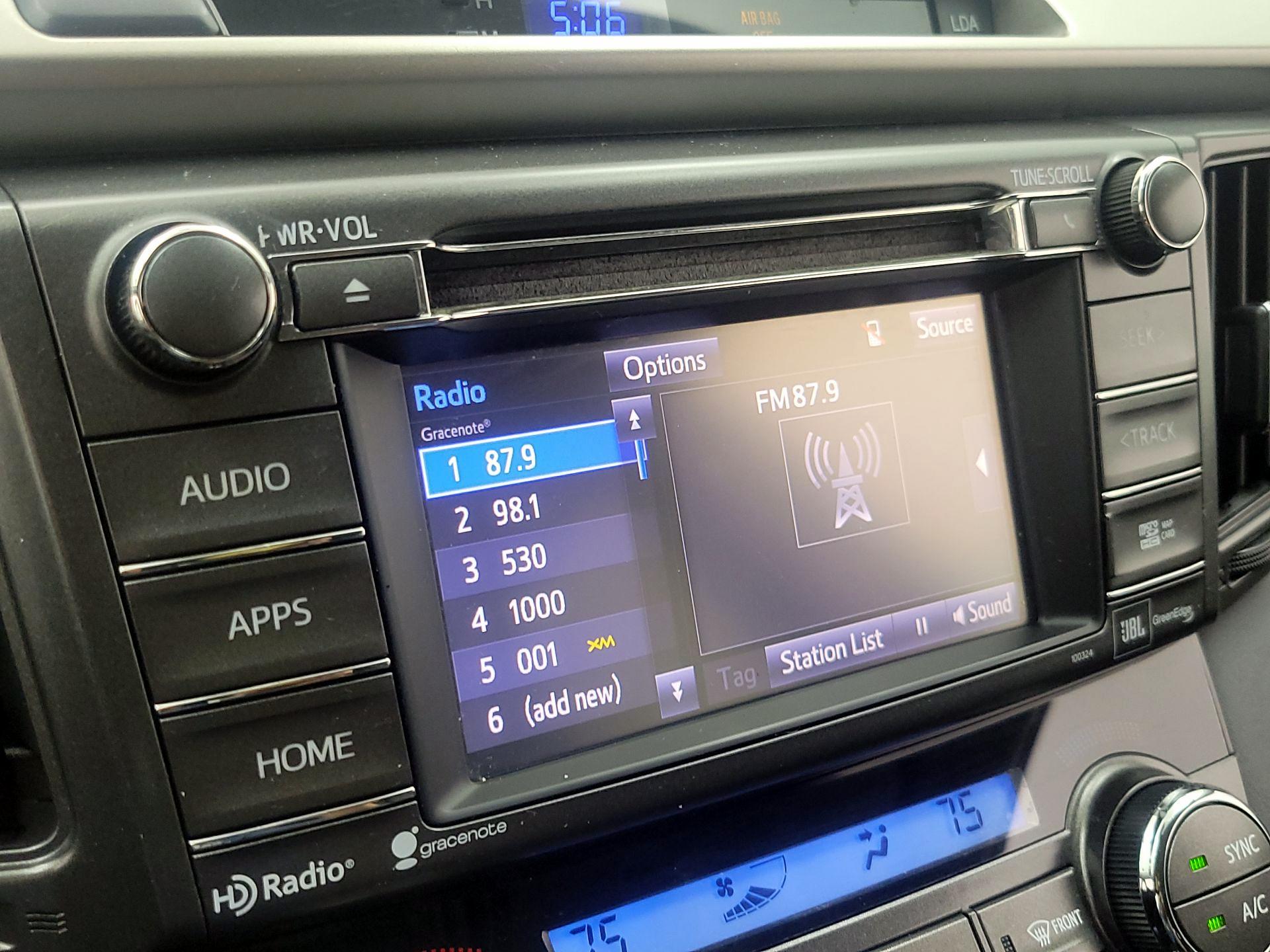 Thumbnail: 2015 Toyota RAV4 - 15