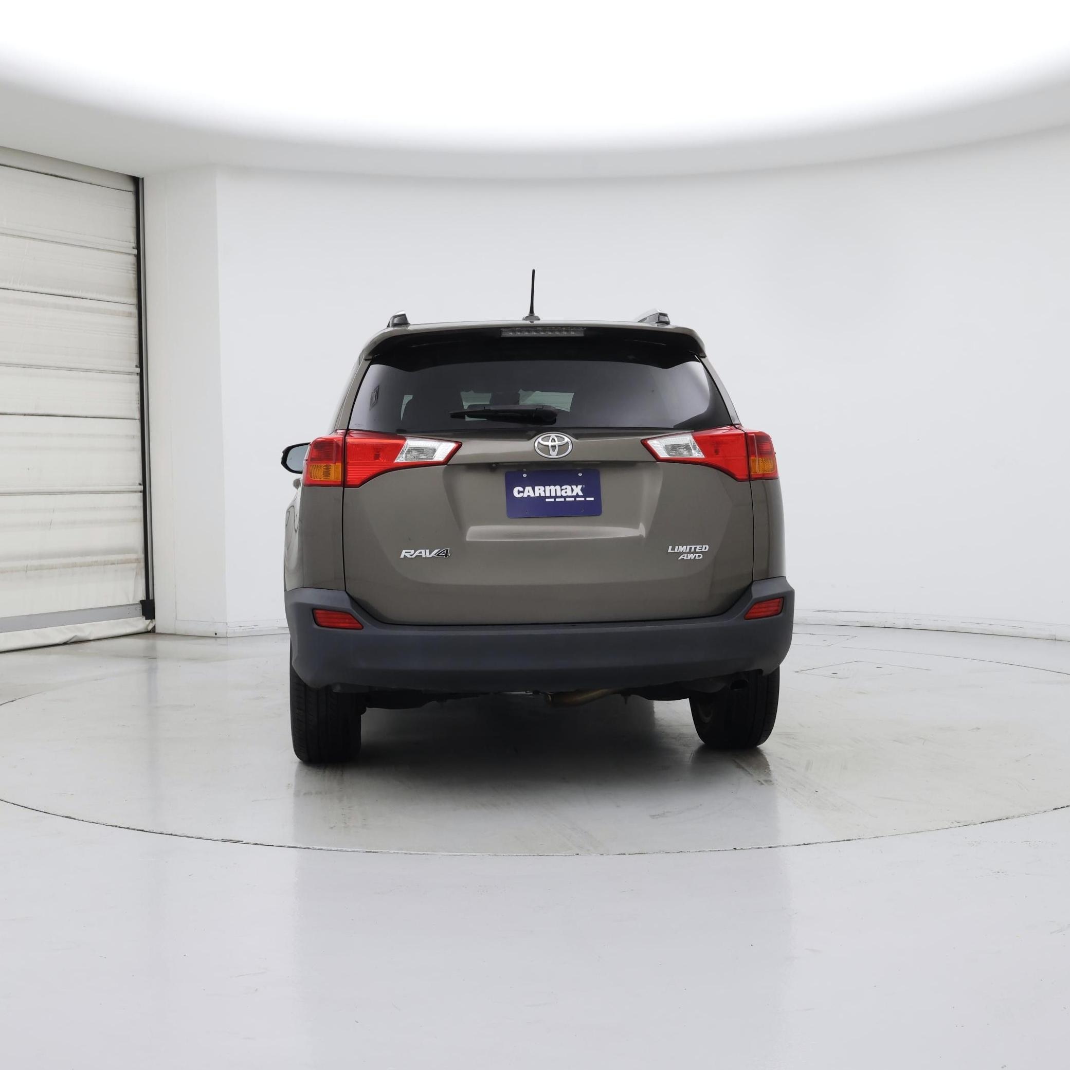 Thumbnail: 2015 Toyota RAV4 - 6