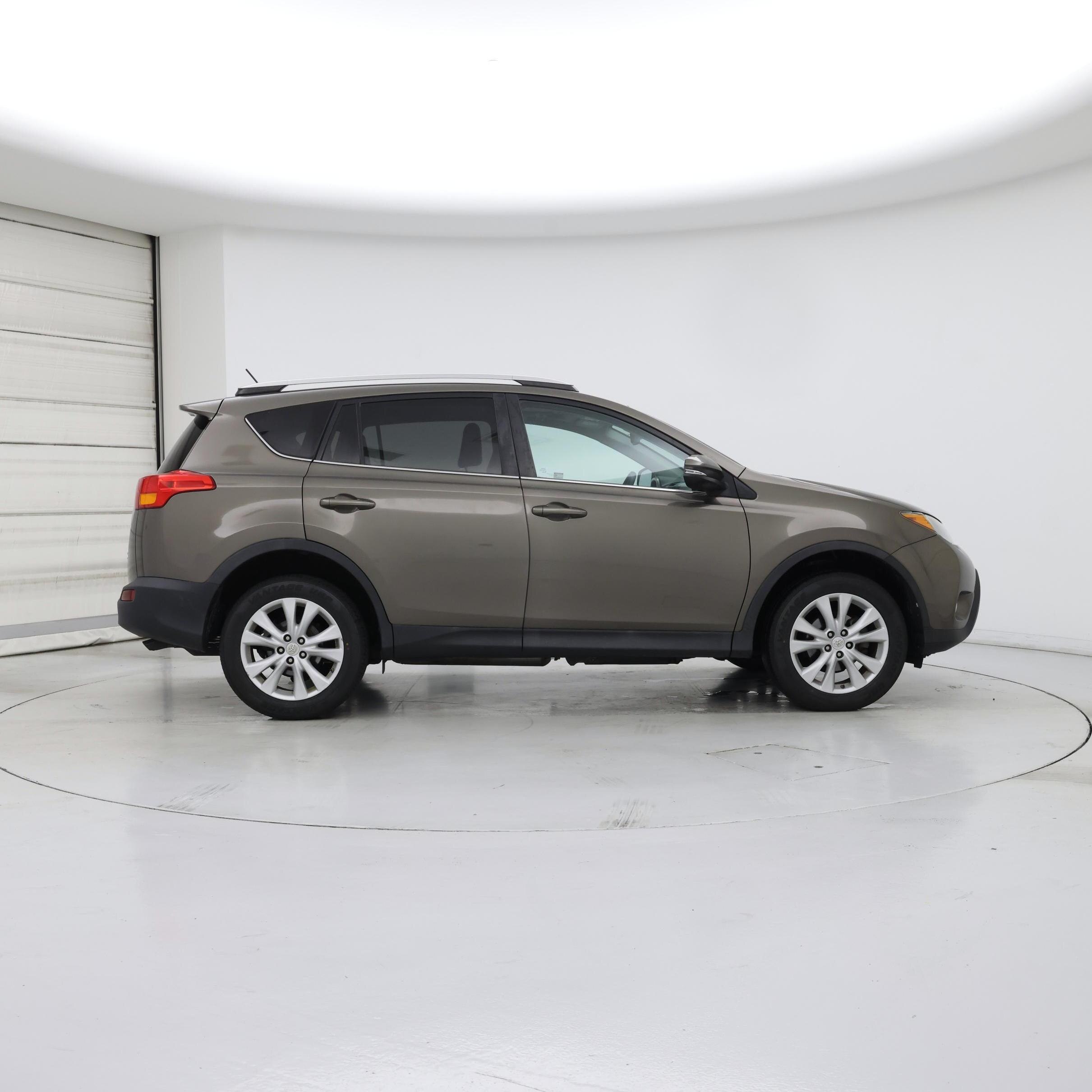 Thumbnail: 2015 Toyota RAV4 - 7