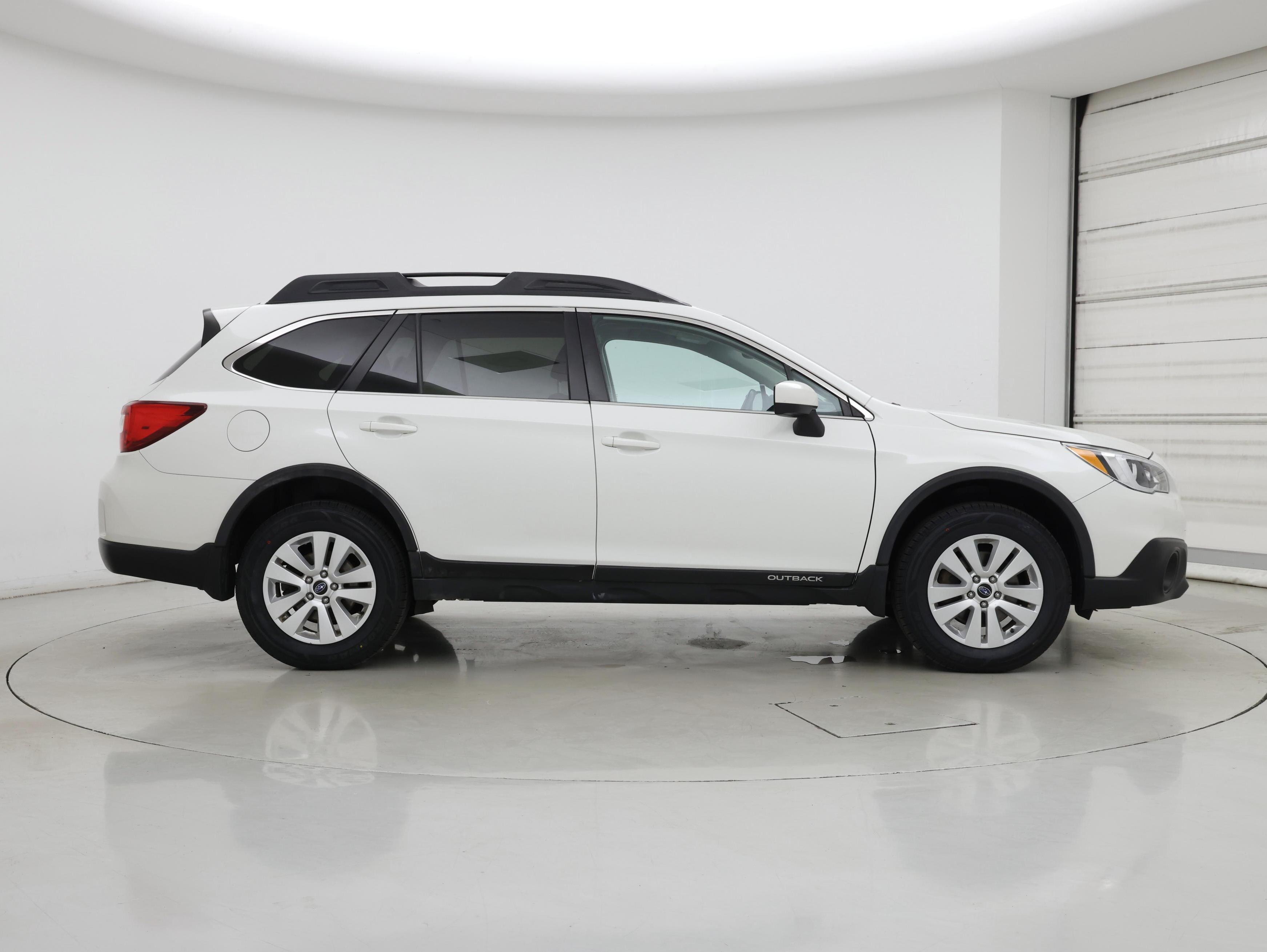 Thumbnail: 2015 Subaru Outback - 7