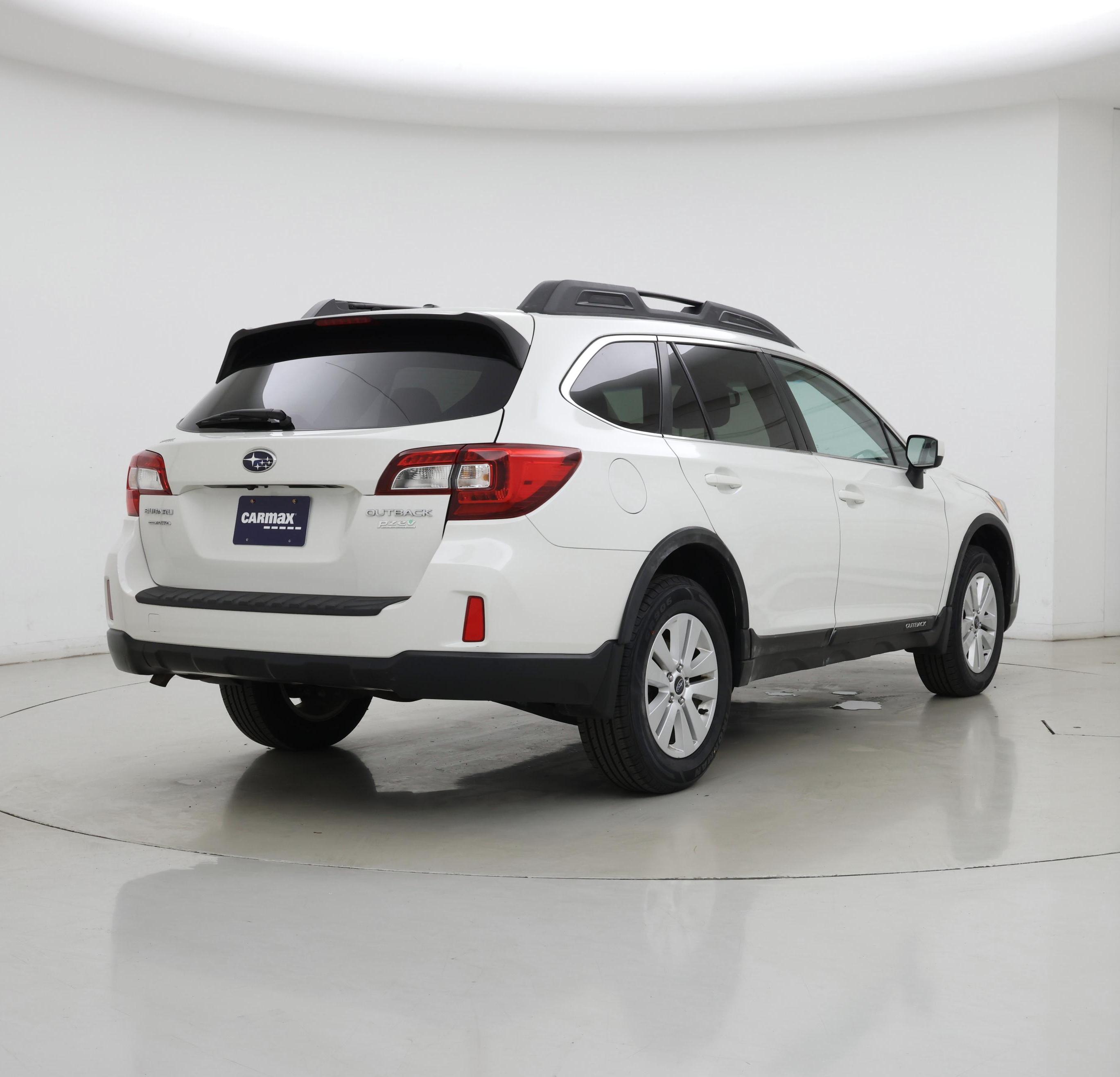 Thumbnail: 2015 Subaru Outback - 8