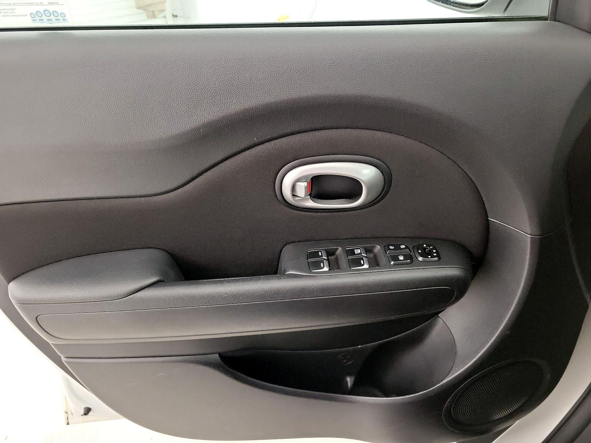 Thumbnail: 2018 Kia Soul - 12