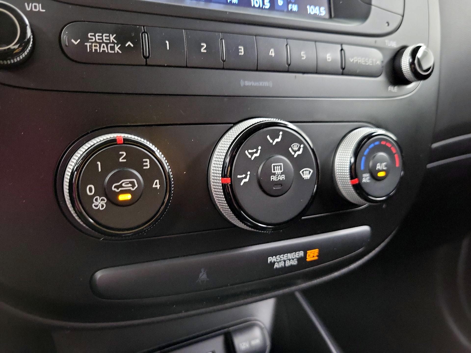 Thumbnail: 2018 Kia Soul - 15