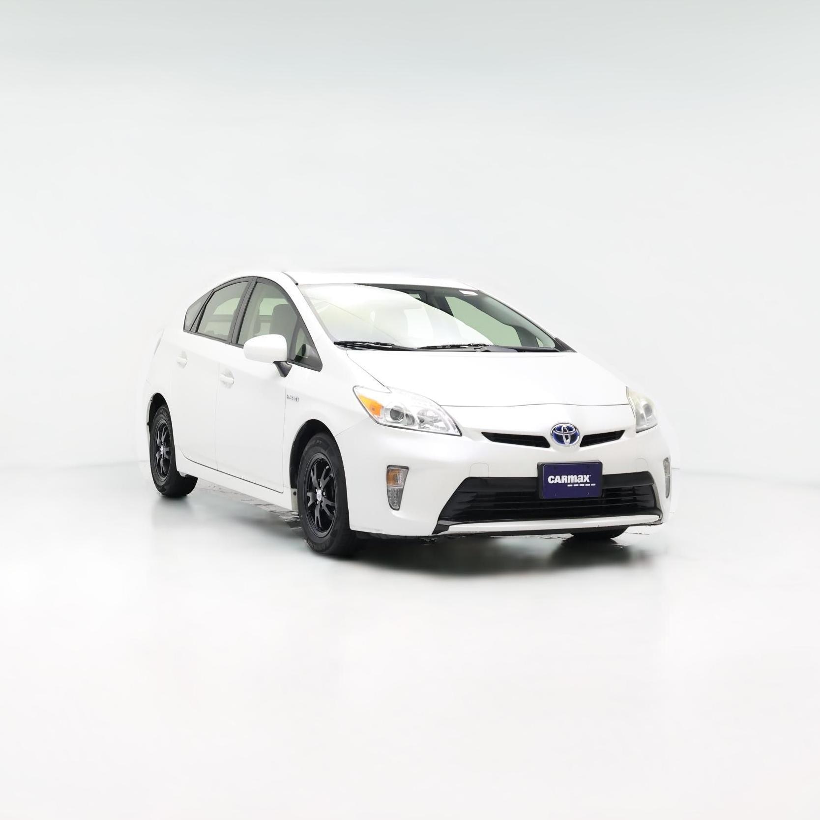 Thumbnail: 2015 Toyota Prius - 1
