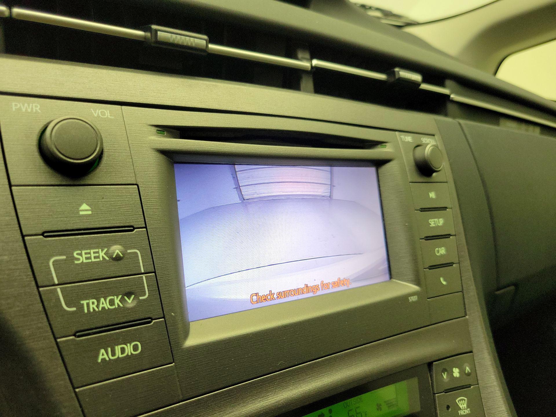 Thumbnail: 2015 Toyota Prius - 14