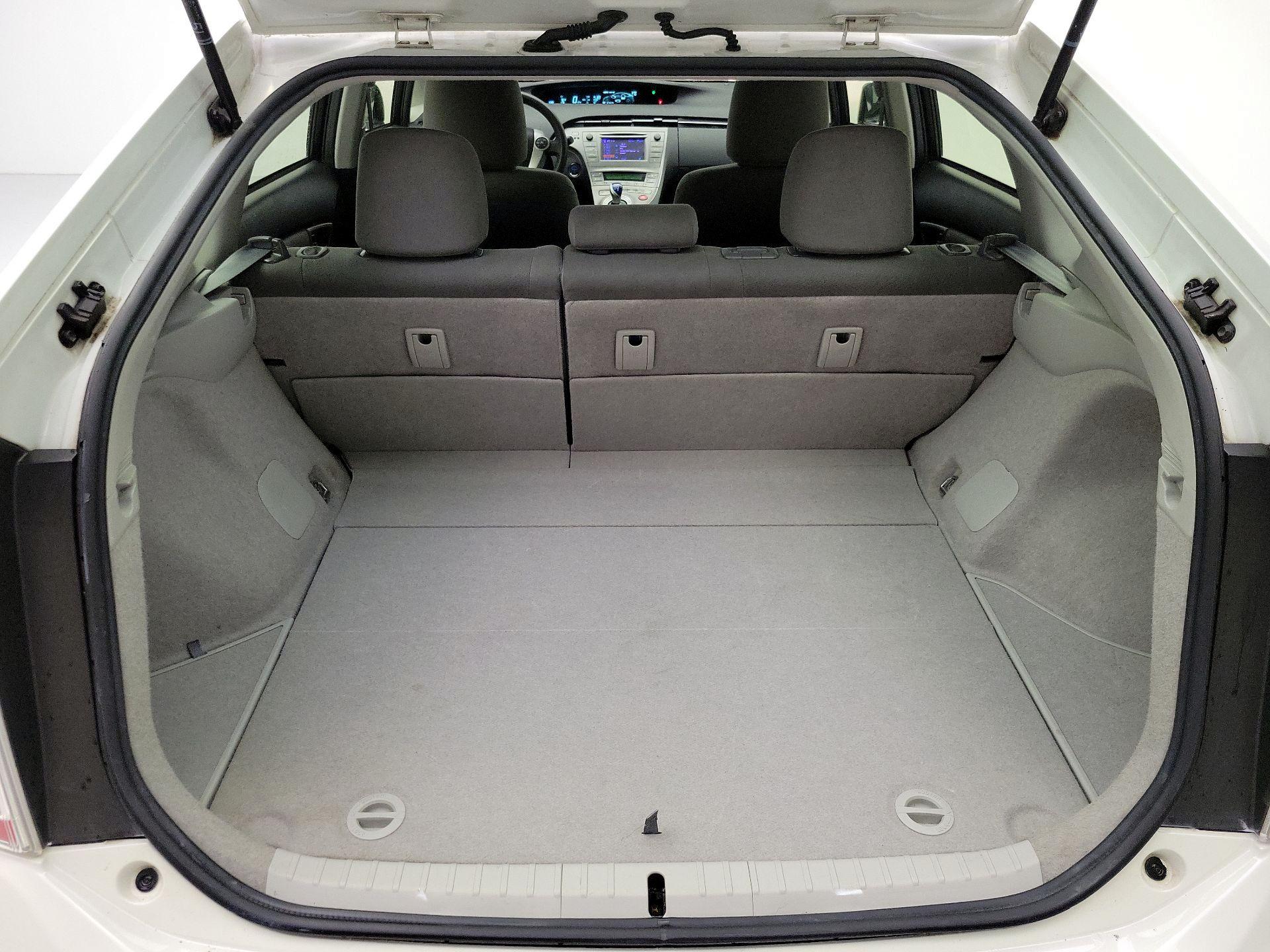 Thumbnail: 2015 Toyota Prius - 19
