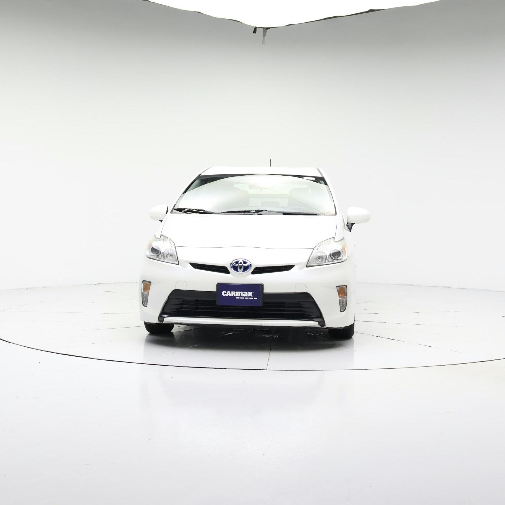 Thumbnail: 2015 Toyota Prius - 5