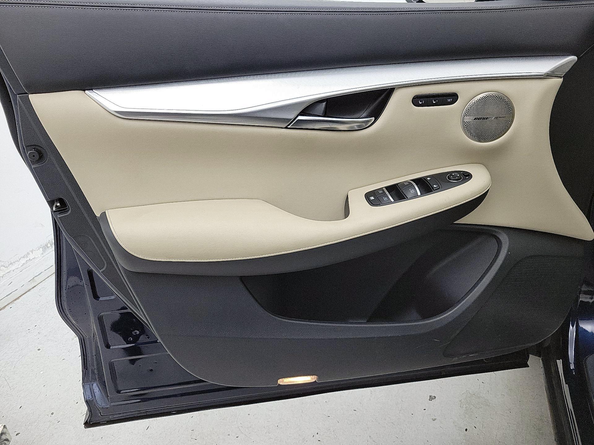 Thumbnail: 2019 INFINITI QX50 - 12