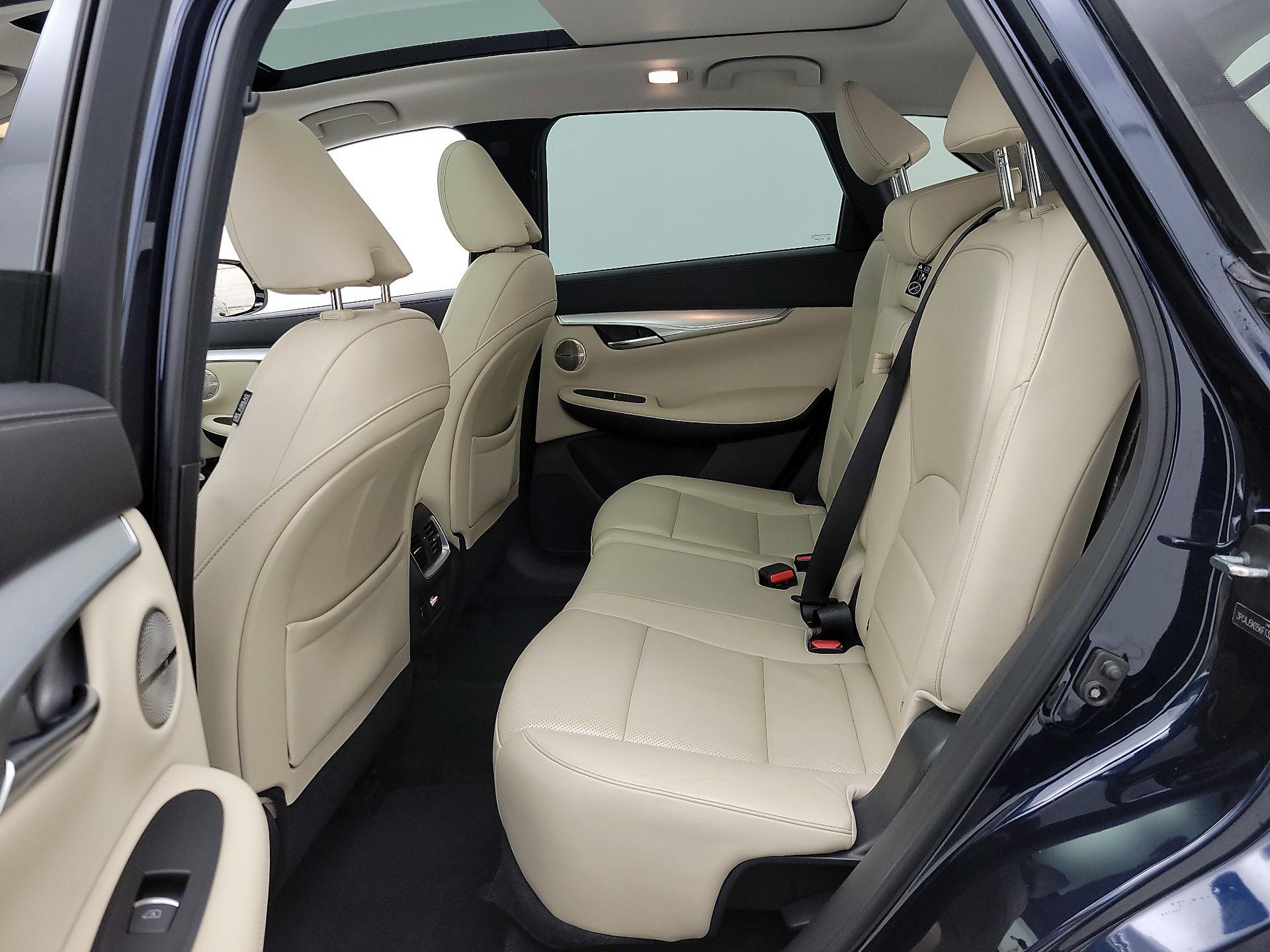 Thumbnail: 2019 INFINITI QX50 - 19