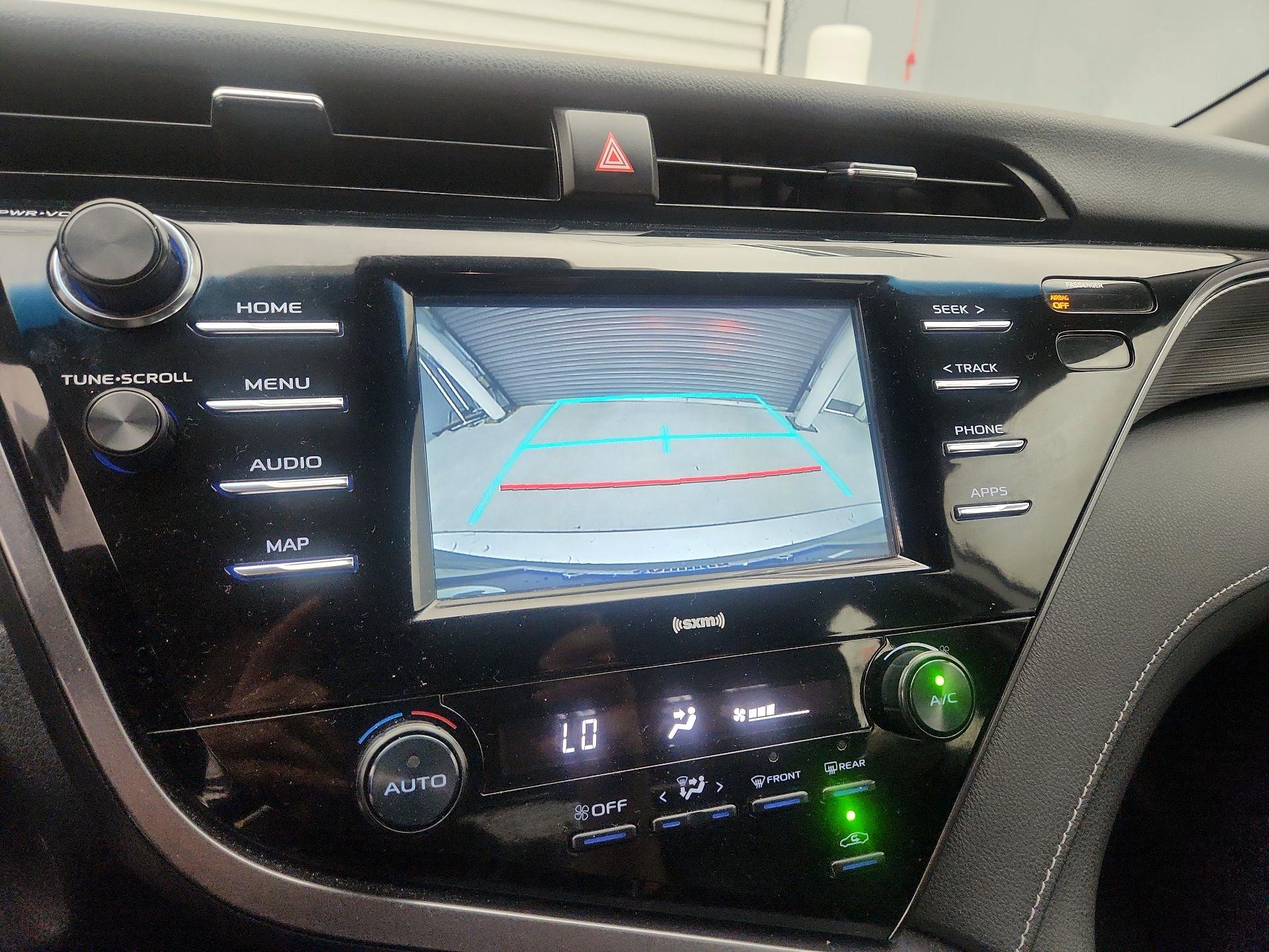 Thumbnail: 2020 Toyota Camry - 14