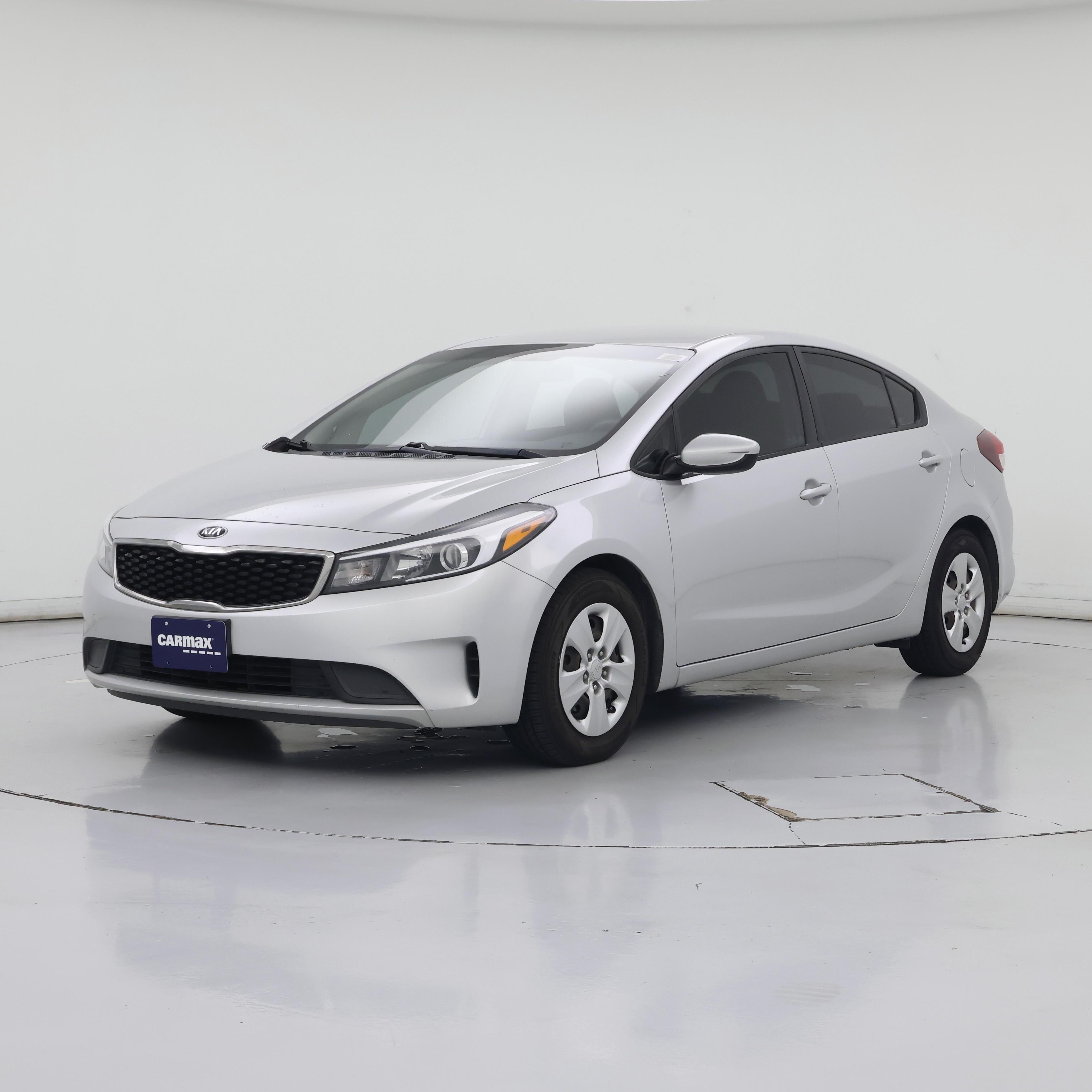 Thumbnail: 2018 Kia Forte - 4