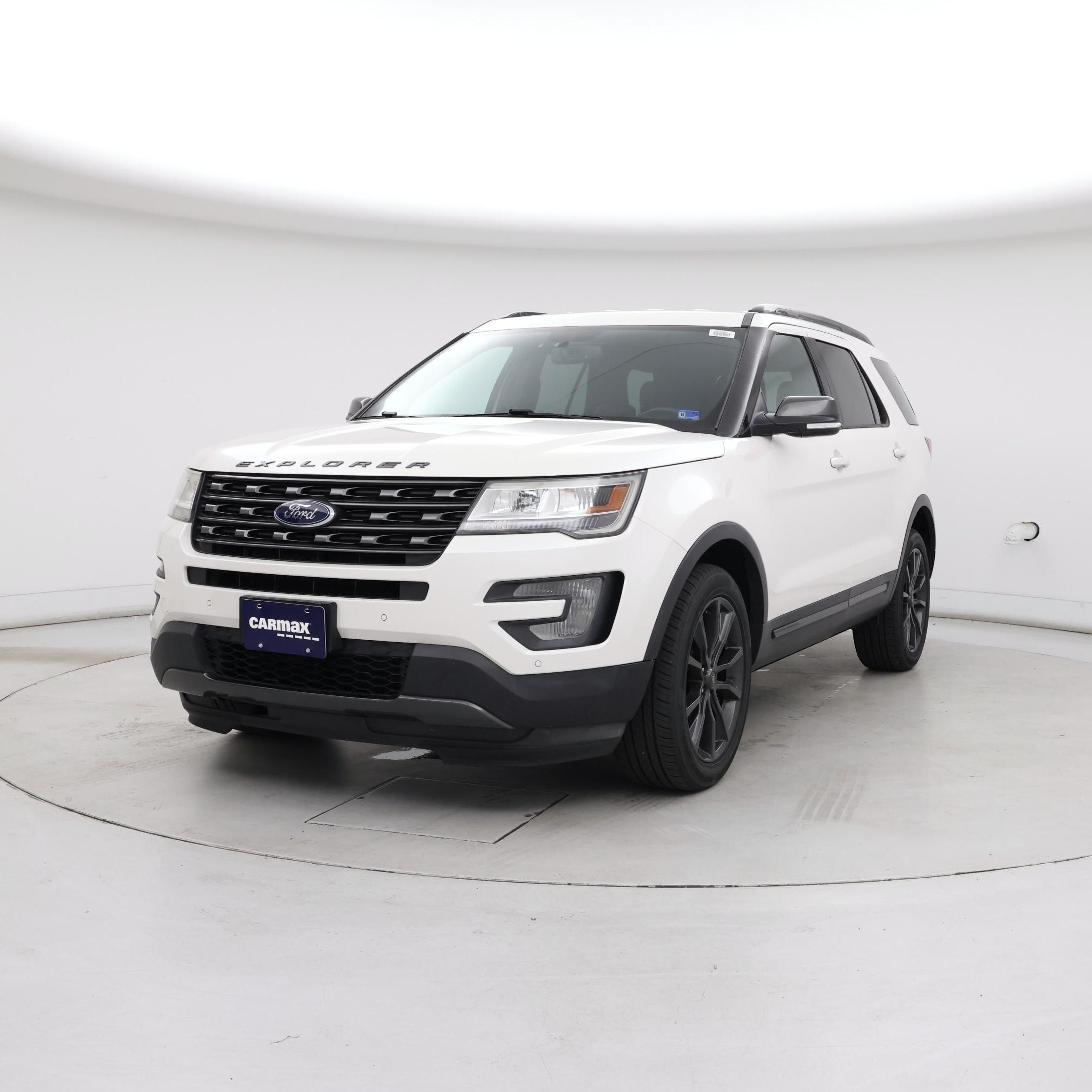 Thumbnail: 2017 Ford Explorer - 4