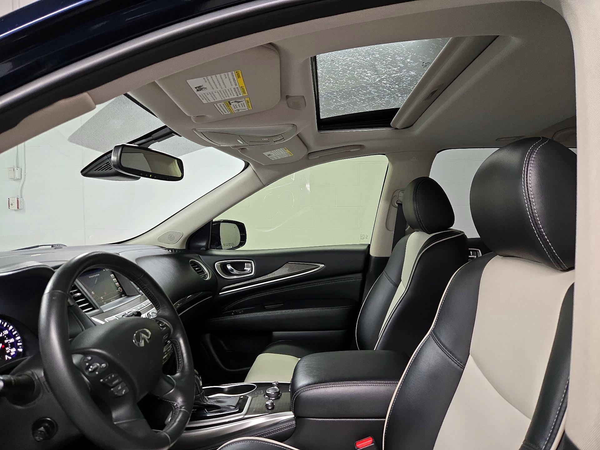 Thumbnail: 2020 INFINITI QX60 - 20