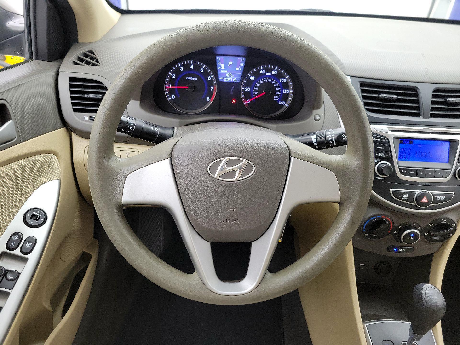 Thumbnail: 2014 Hyundai Accent - 10