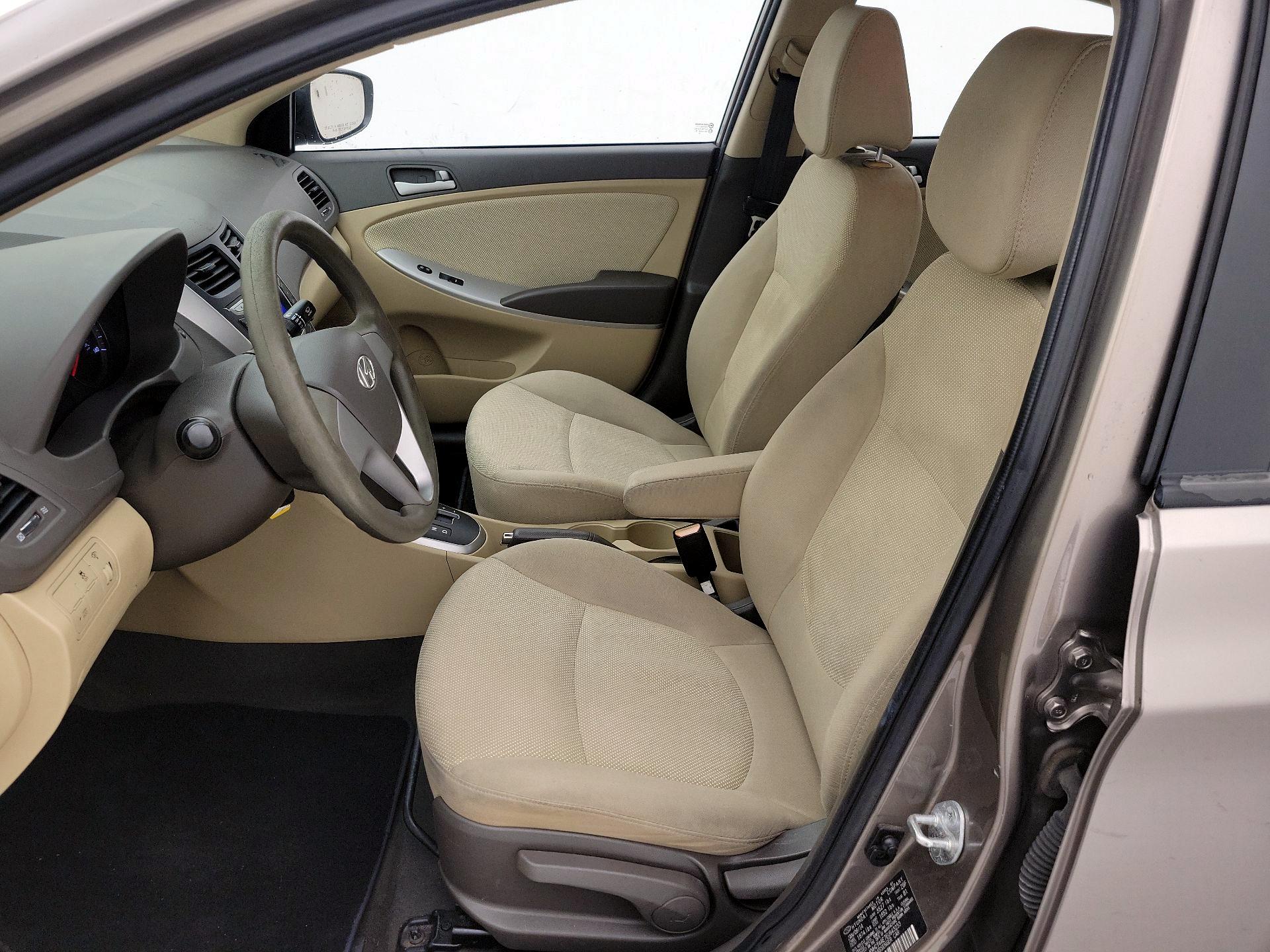 Thumbnail: 2014 Hyundai Accent - 11