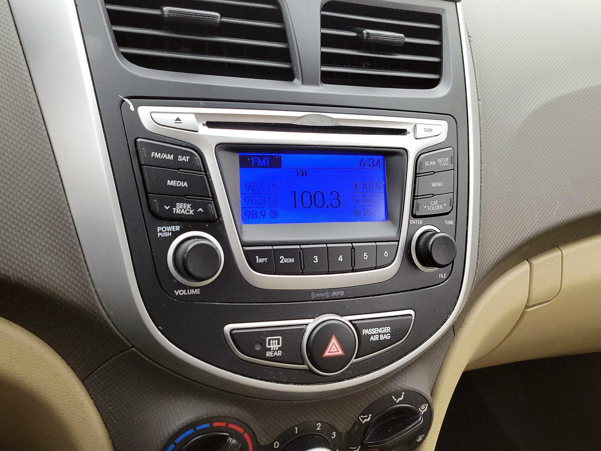 Thumbnail: 2014 Hyundai Accent - 14