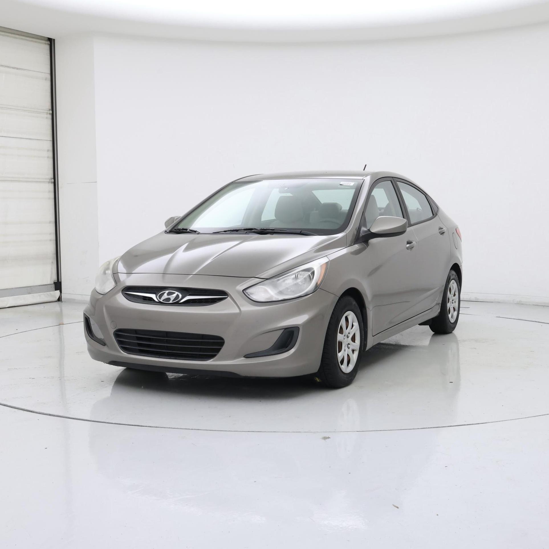 Thumbnail: 2014 Hyundai Accent - 4