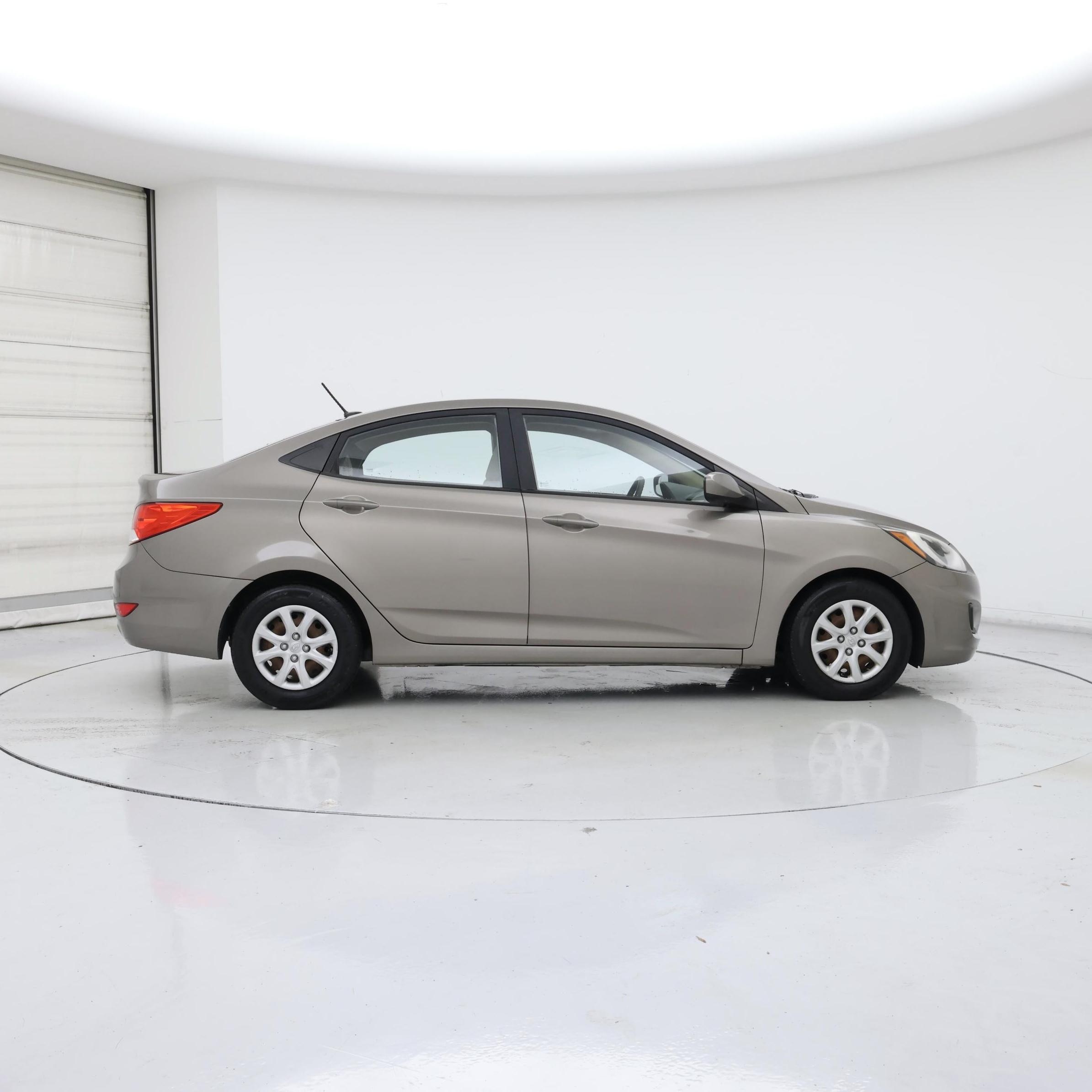 Thumbnail: 2014 Hyundai Accent - 7