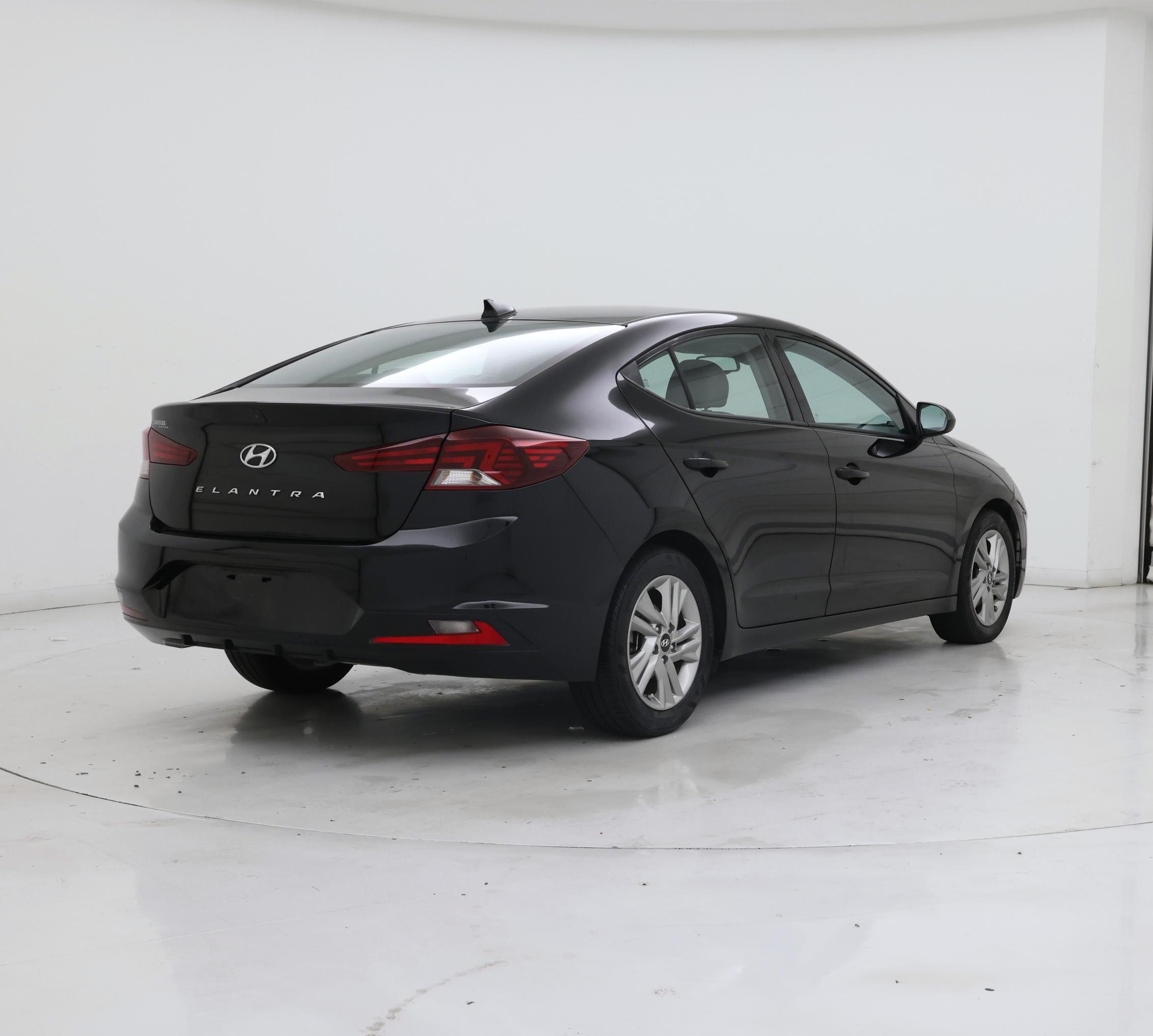 Thumbnail: 2020 Hyundai Elantra - 8