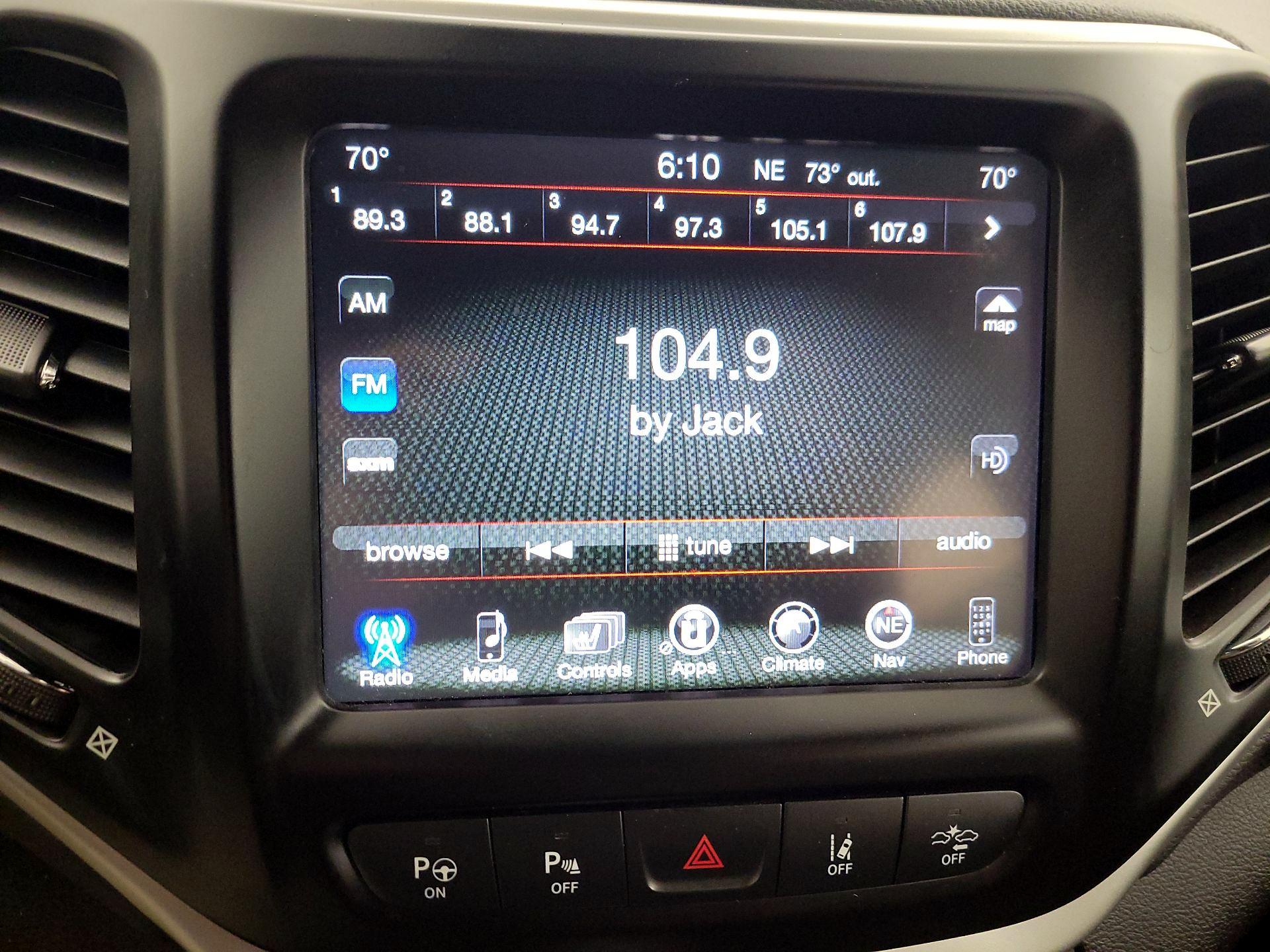 Thumbnail: 2016 Jeep Cherokee - 16