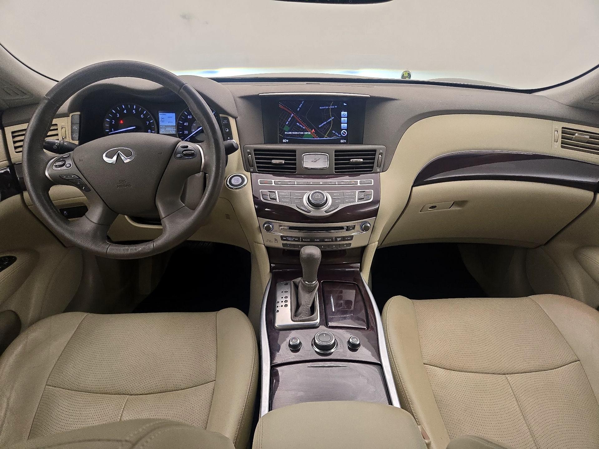 Thumbnail: 2019 INFINITI Q70 - 9