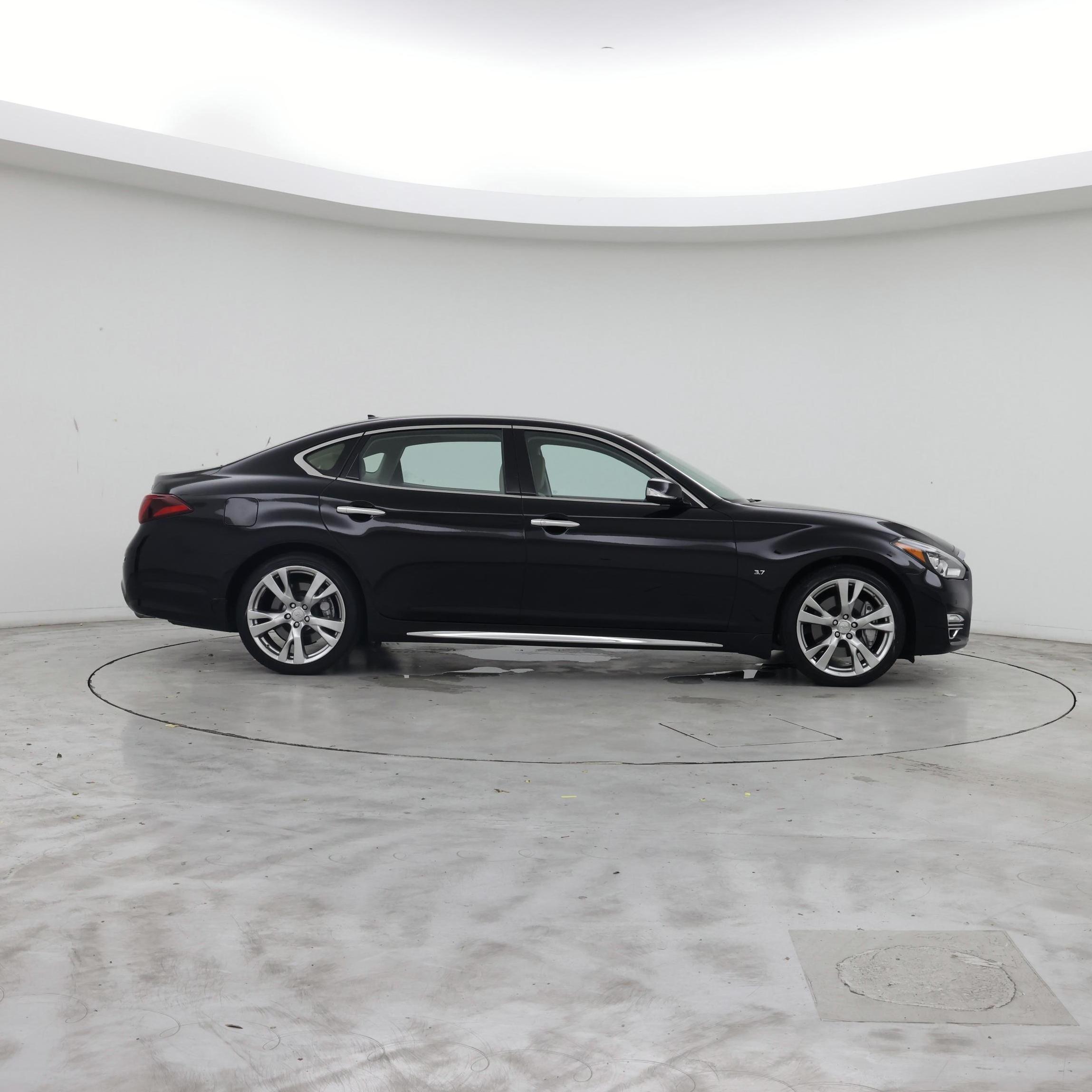 Thumbnail: 2019 INFINITI Q70 - 7