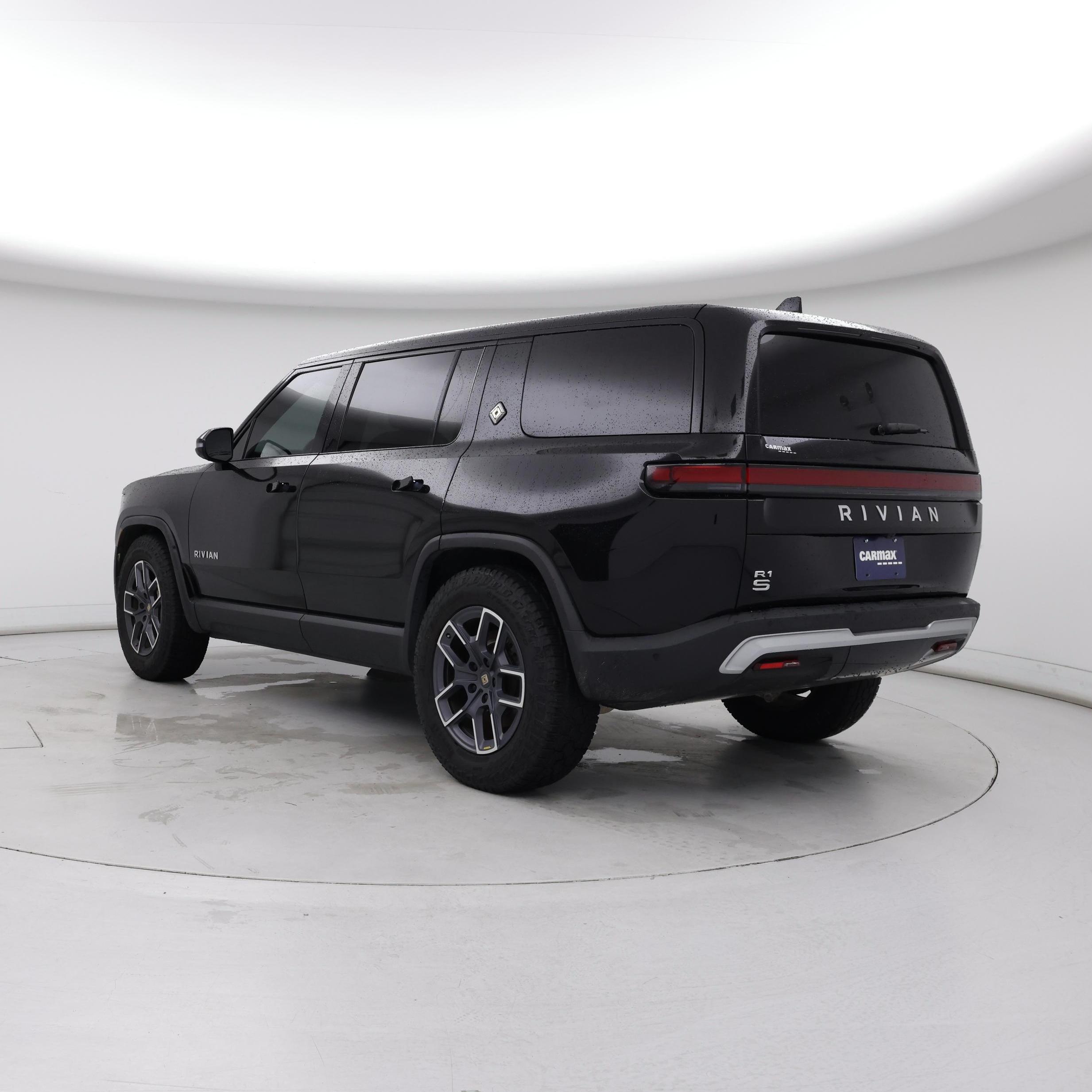 Thumbnail: 2024 Rivian R1S - 2