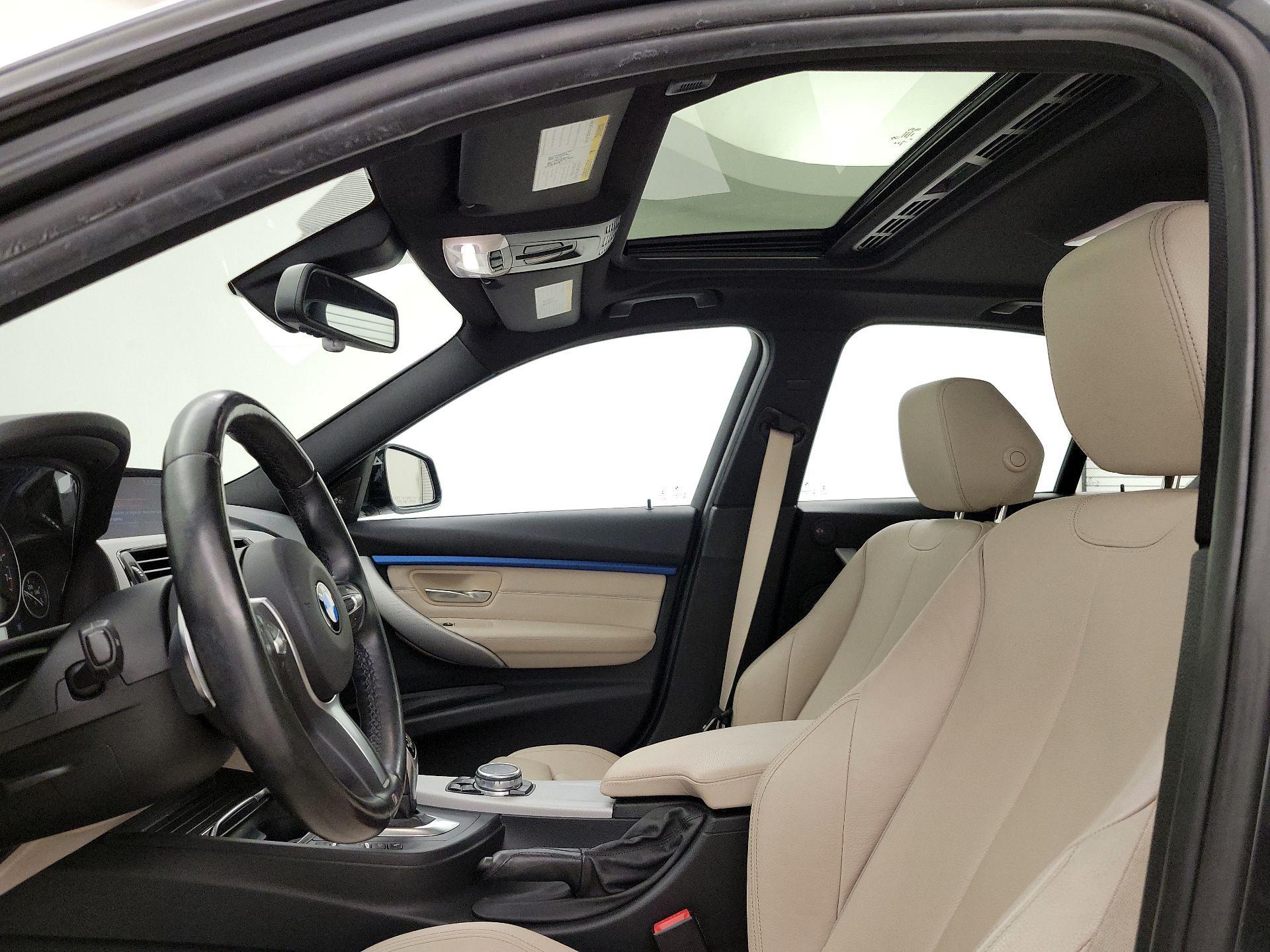 Thumbnail: 2017 BMW 3 Series - 19