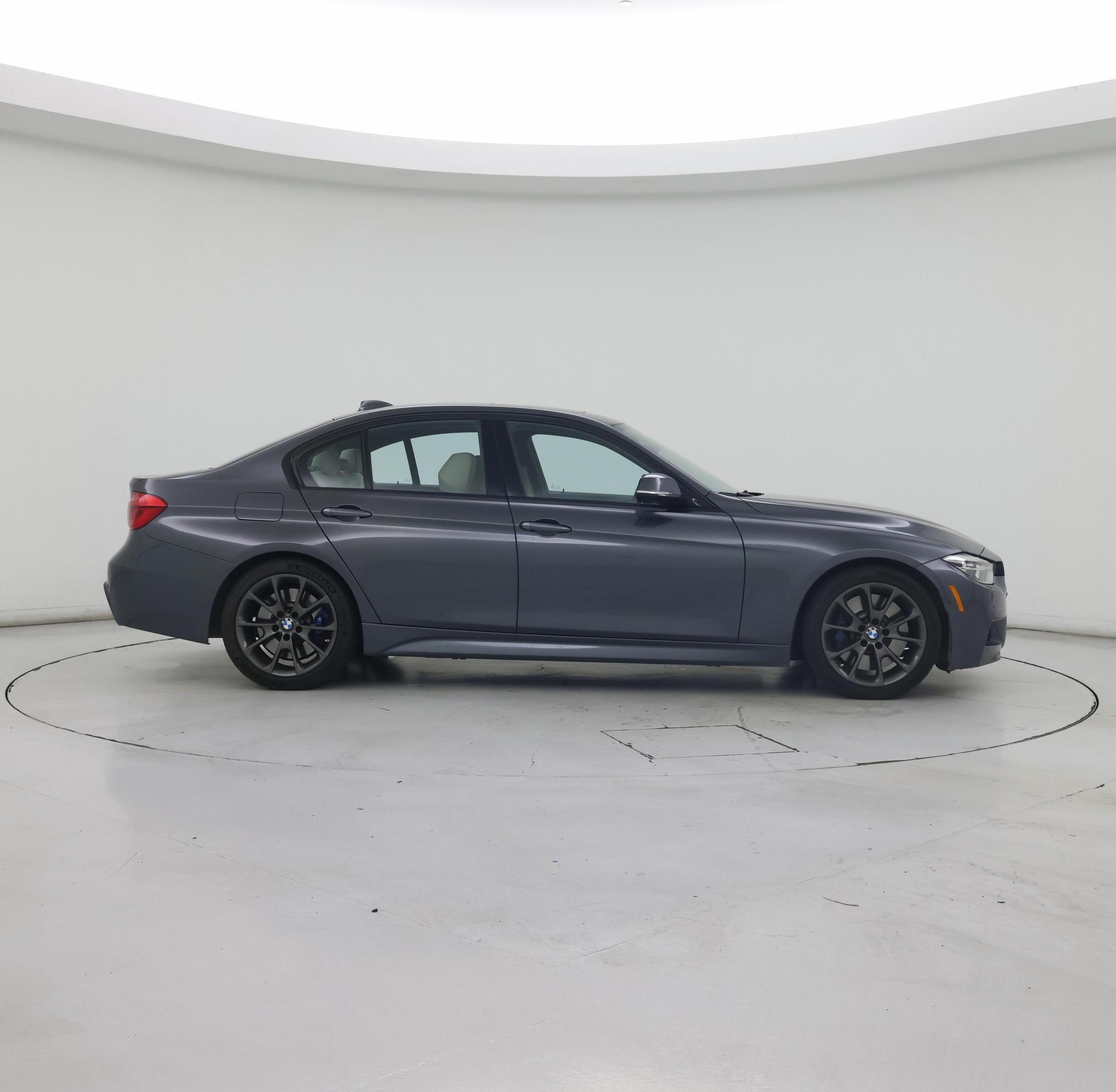 Thumbnail: 2017 BMW 3 Series - 7