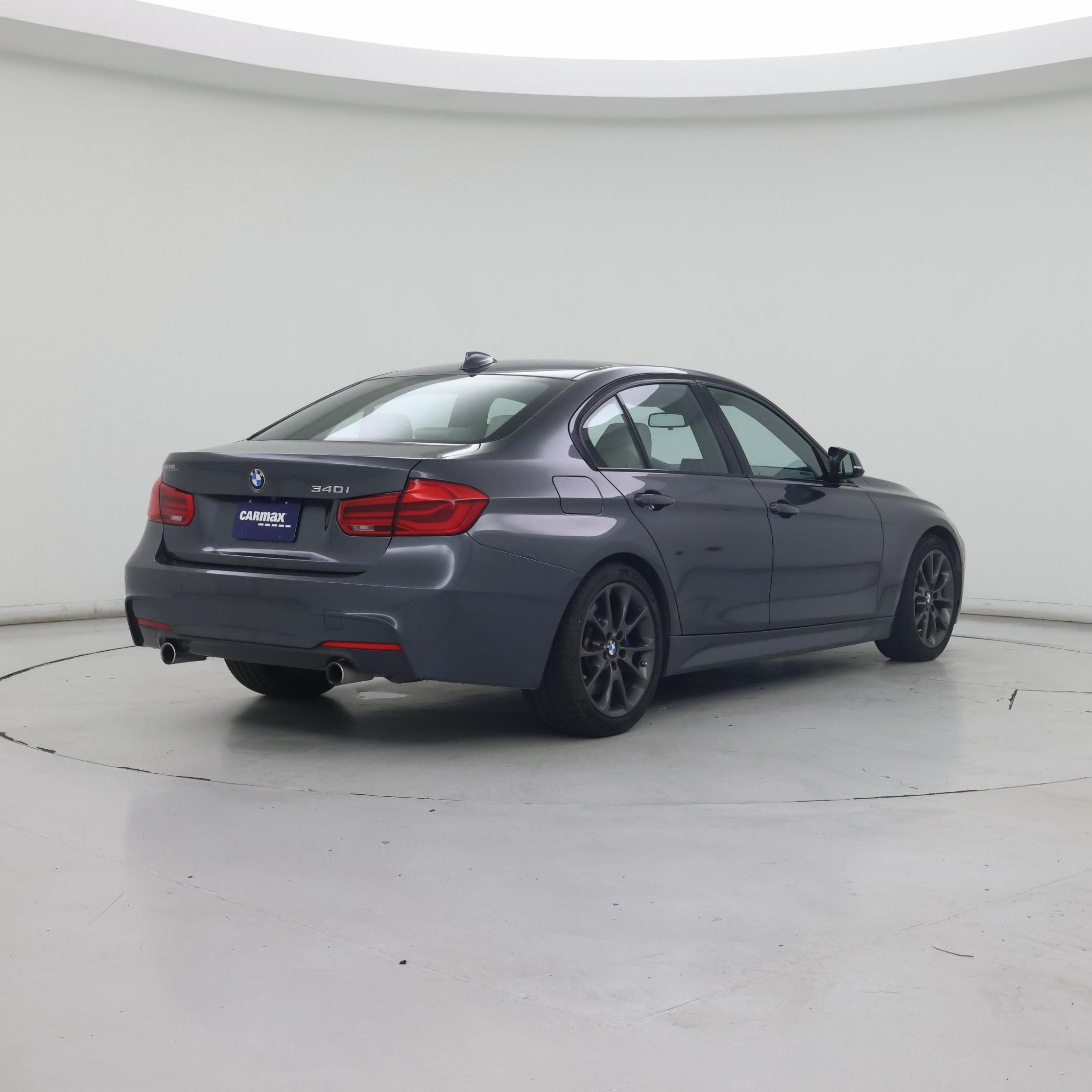 Thumbnail: 2017 BMW 3 Series - 8