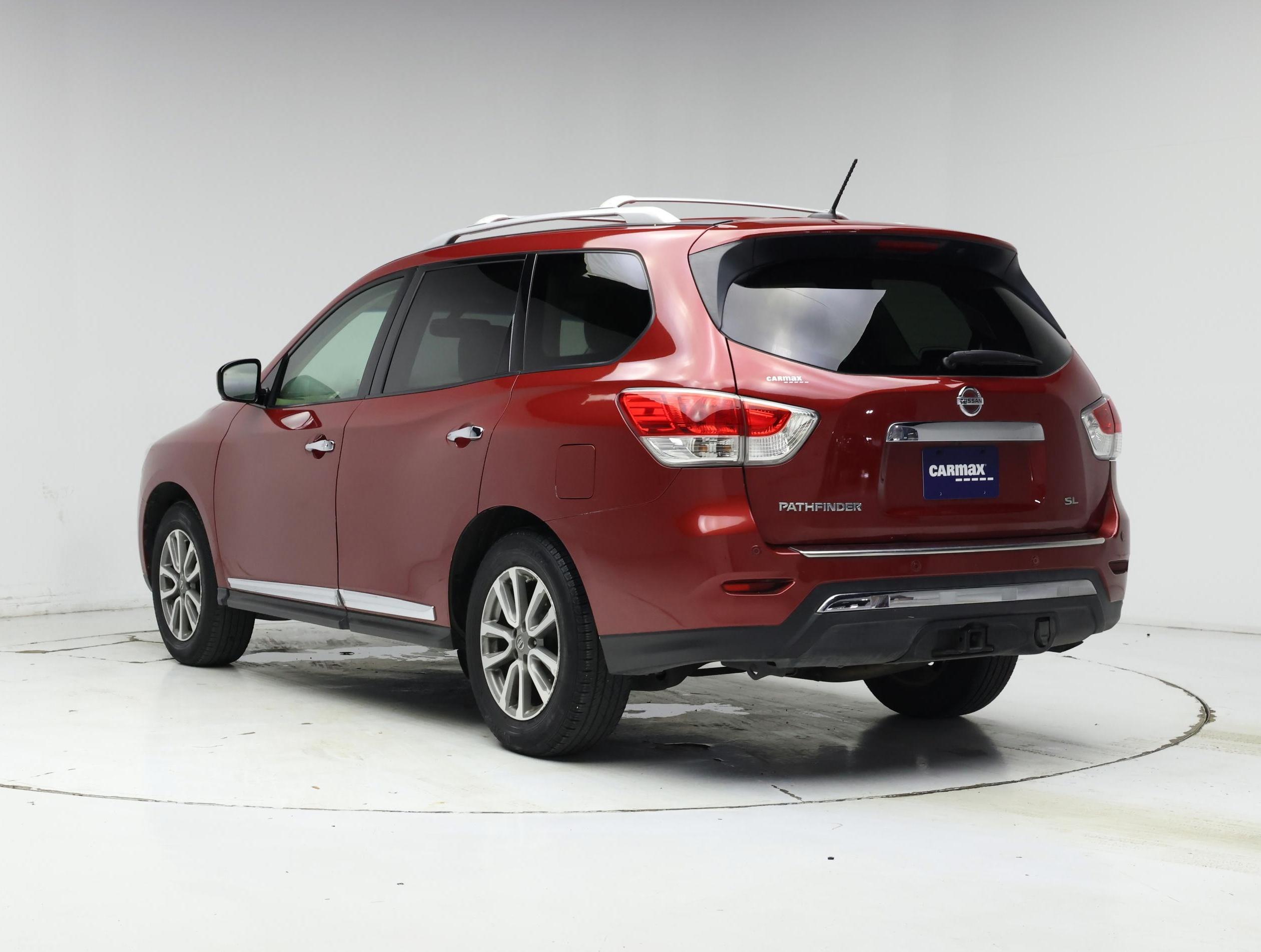 Thumbnail: 2016 Nissan Pathfinder - 2