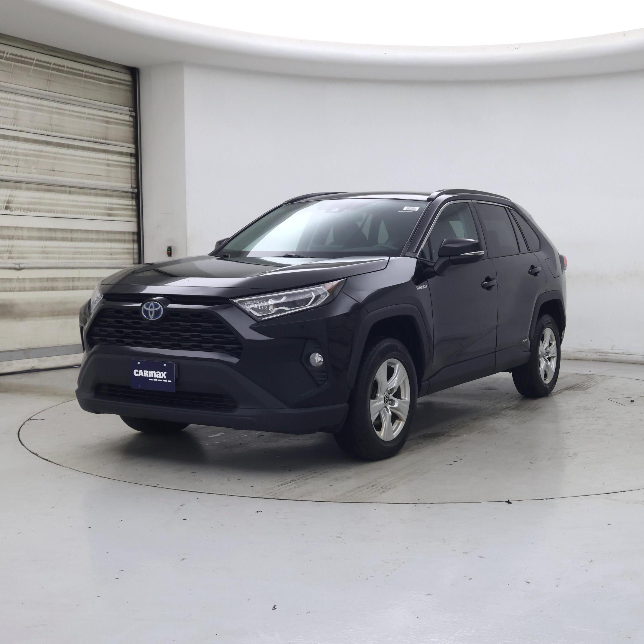 Thumbnail: 2021 Toyota RAV4 - 4