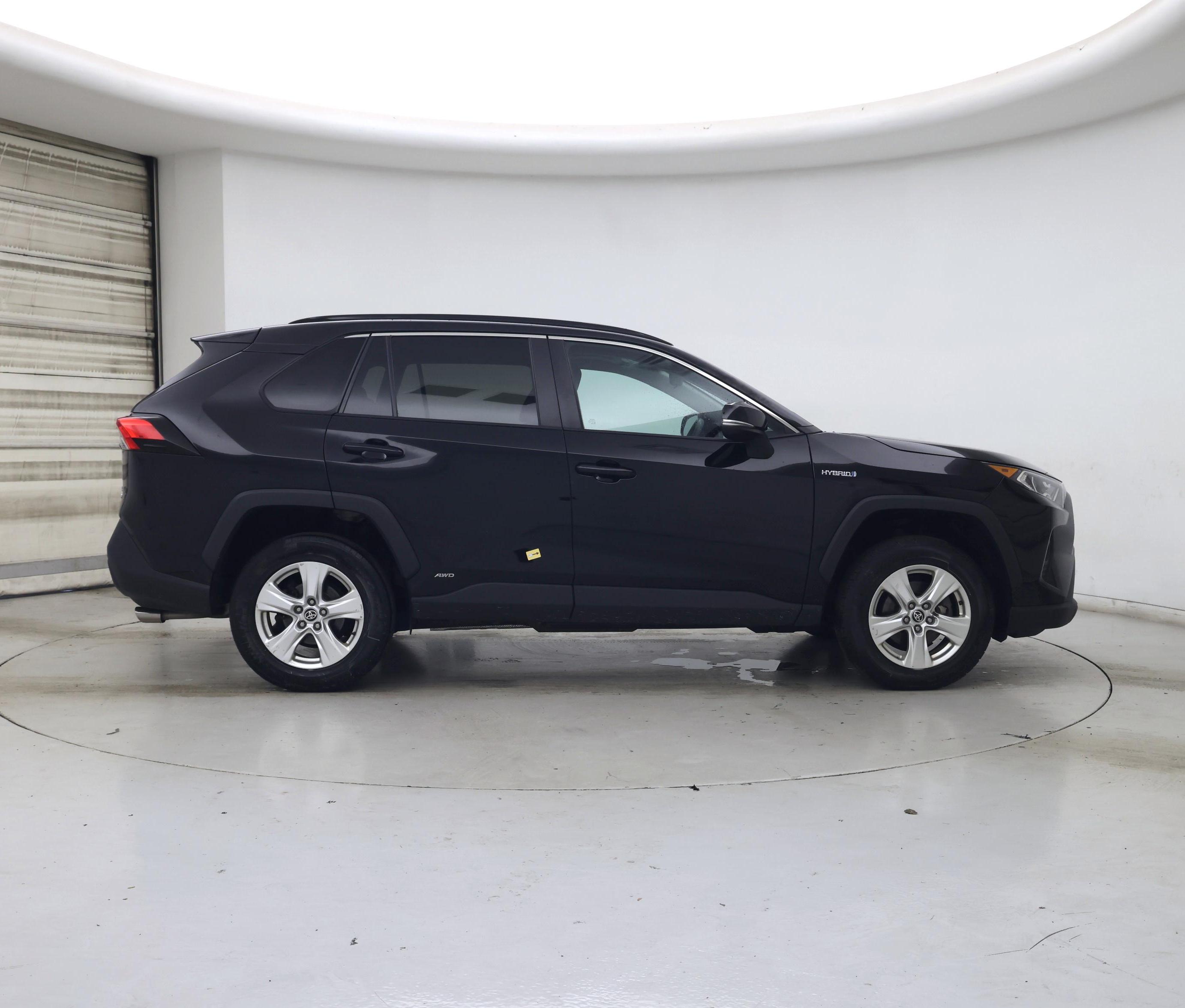 Thumbnail: 2021 Toyota RAV4 - 7