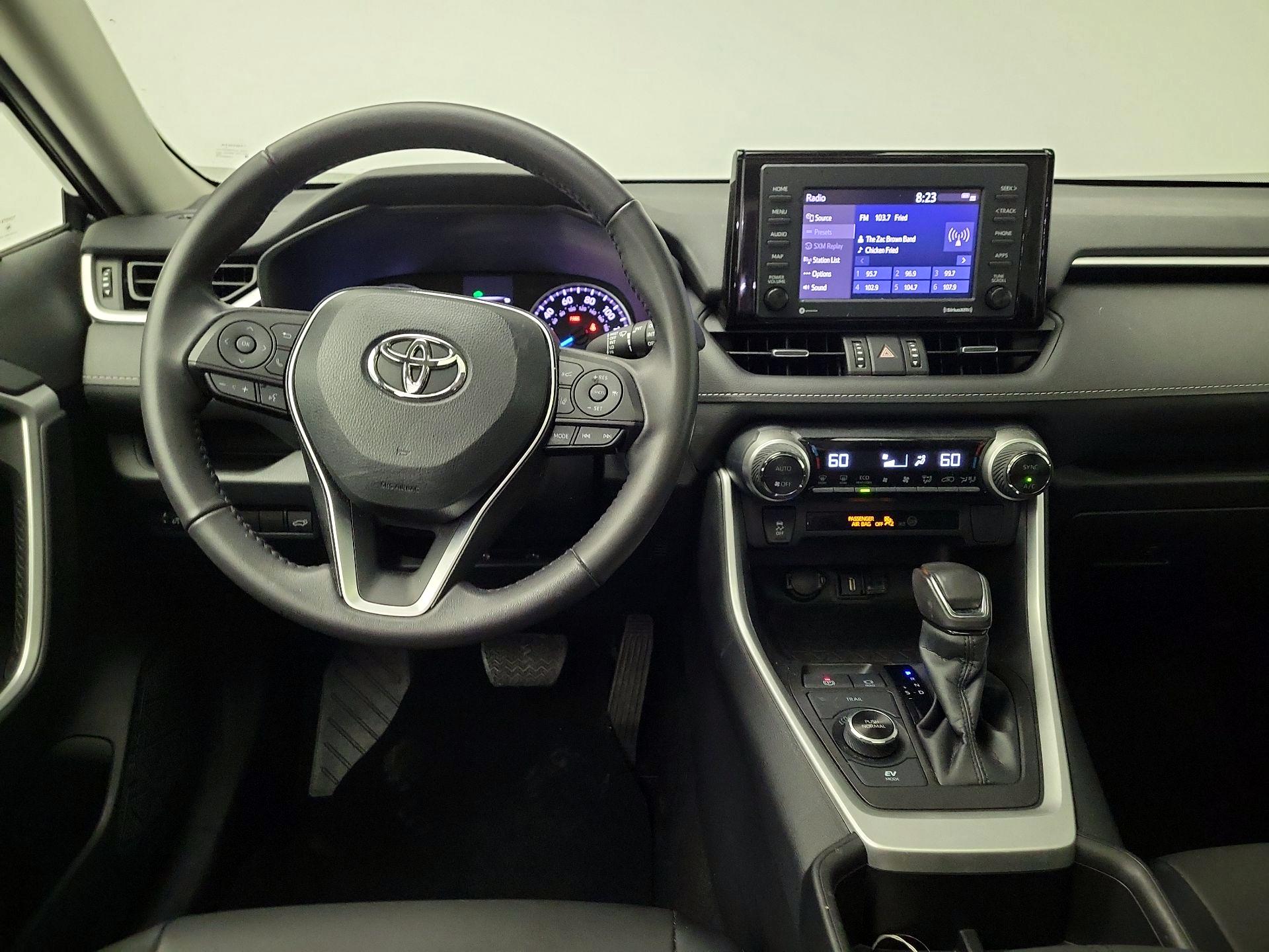 Thumbnail: 2022 Toyota RAV4 - 10