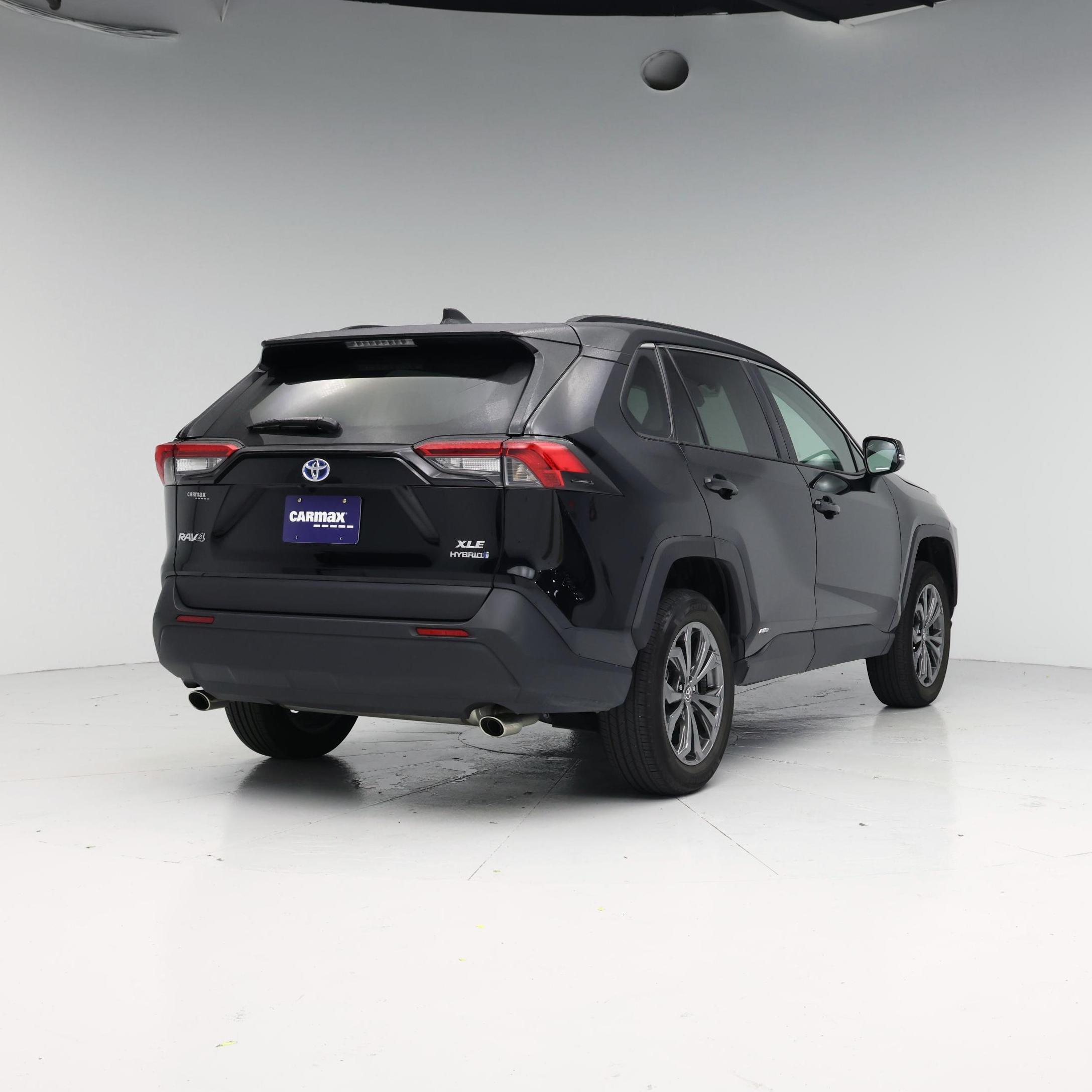 Thumbnail: 2022 Toyota RAV4 - 8