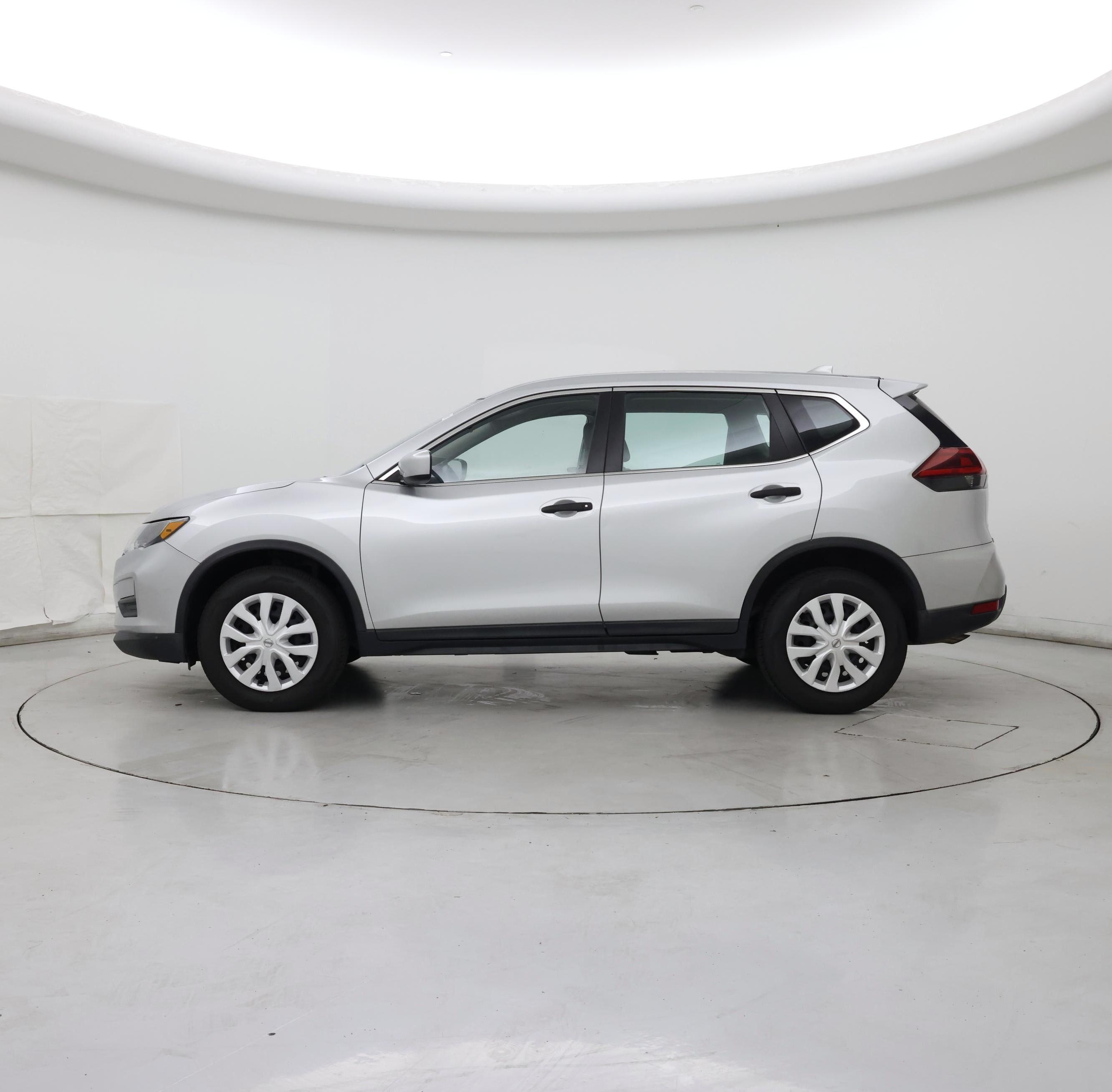 Thumbnail: 2019 Nissan Rogue - 3