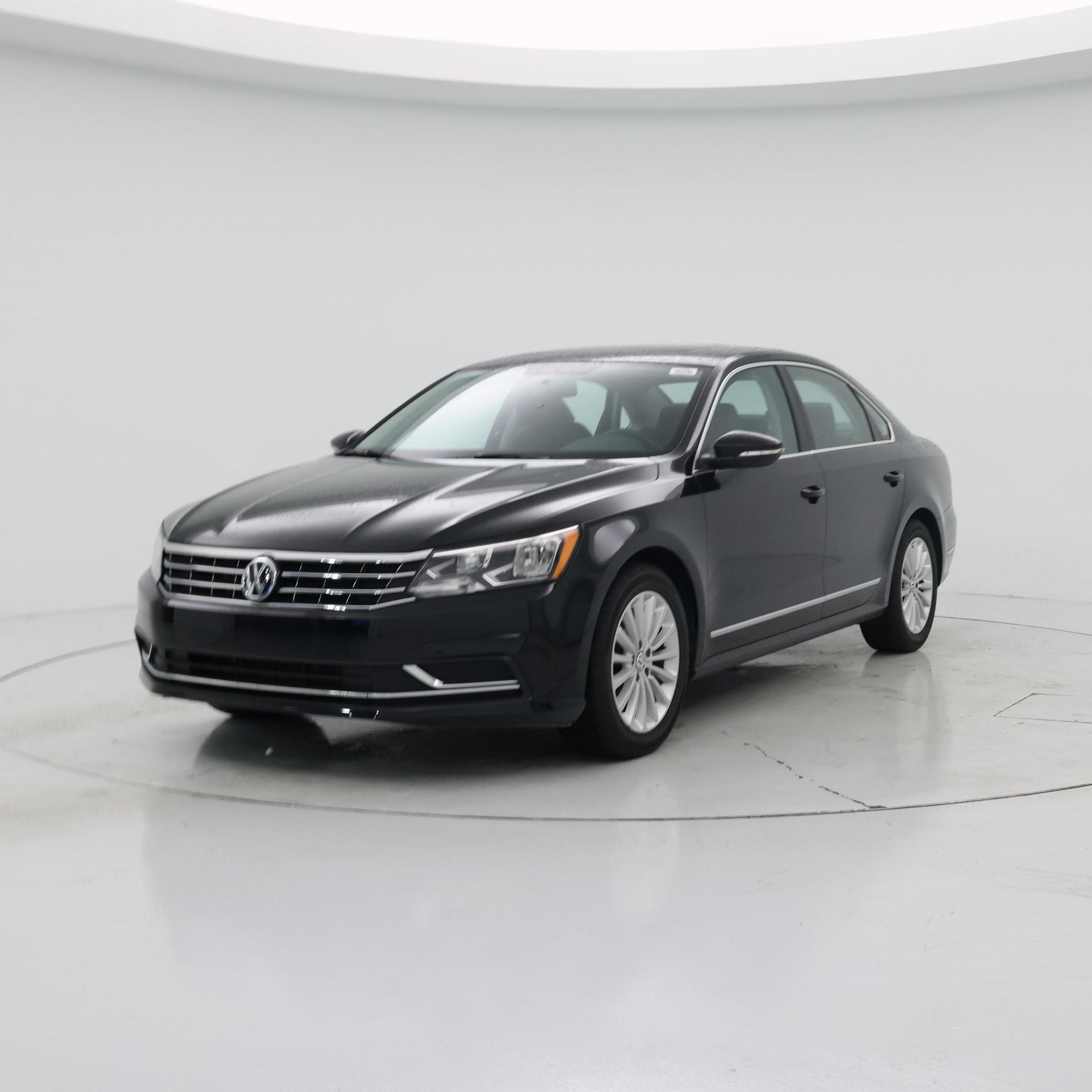 Thumbnail: 2017 Volkswagen Passat - 4