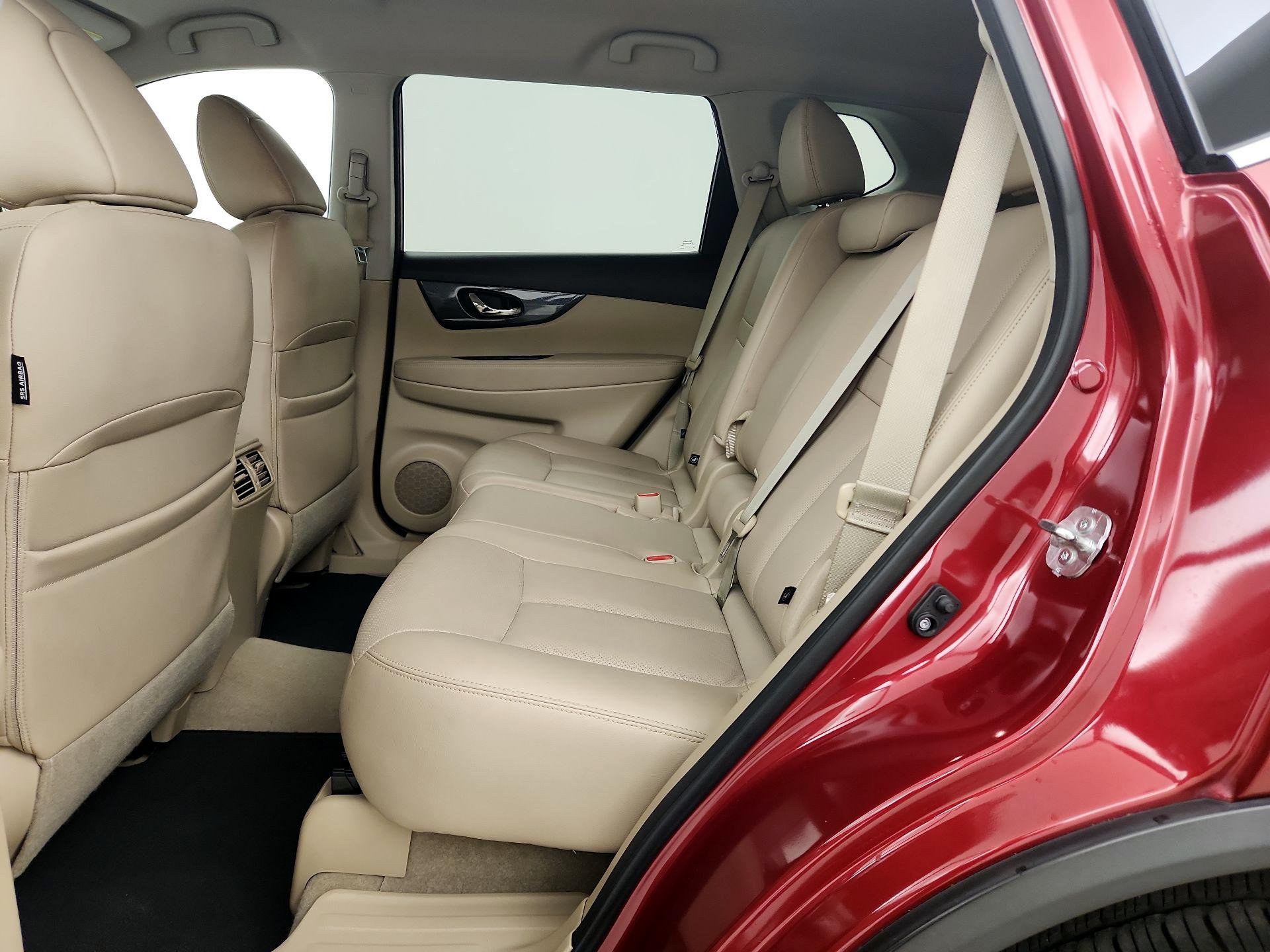 Thumbnail: 2015 Nissan Rogue - 20