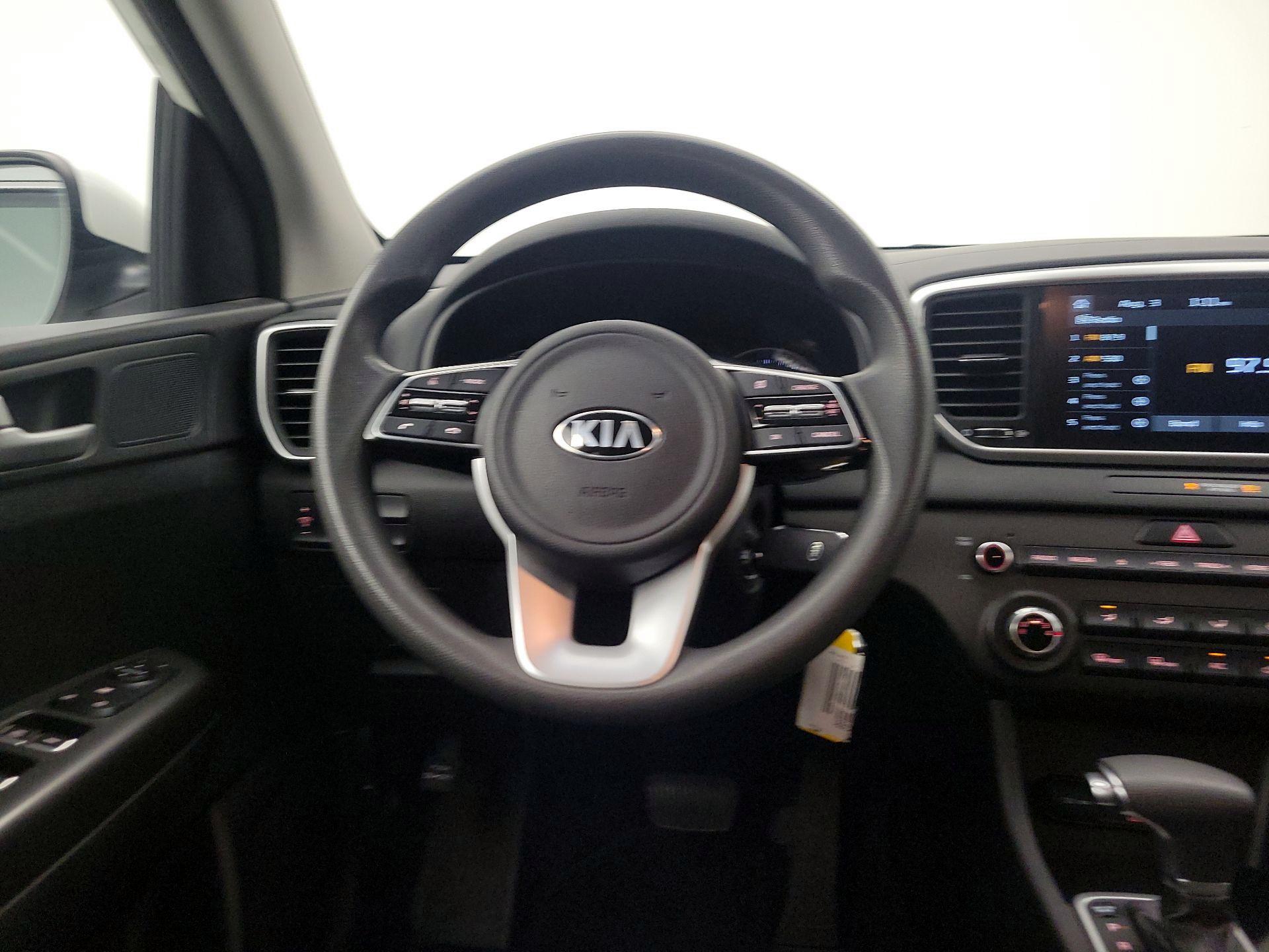 Thumbnail: 2022 Kia Sportage - 10