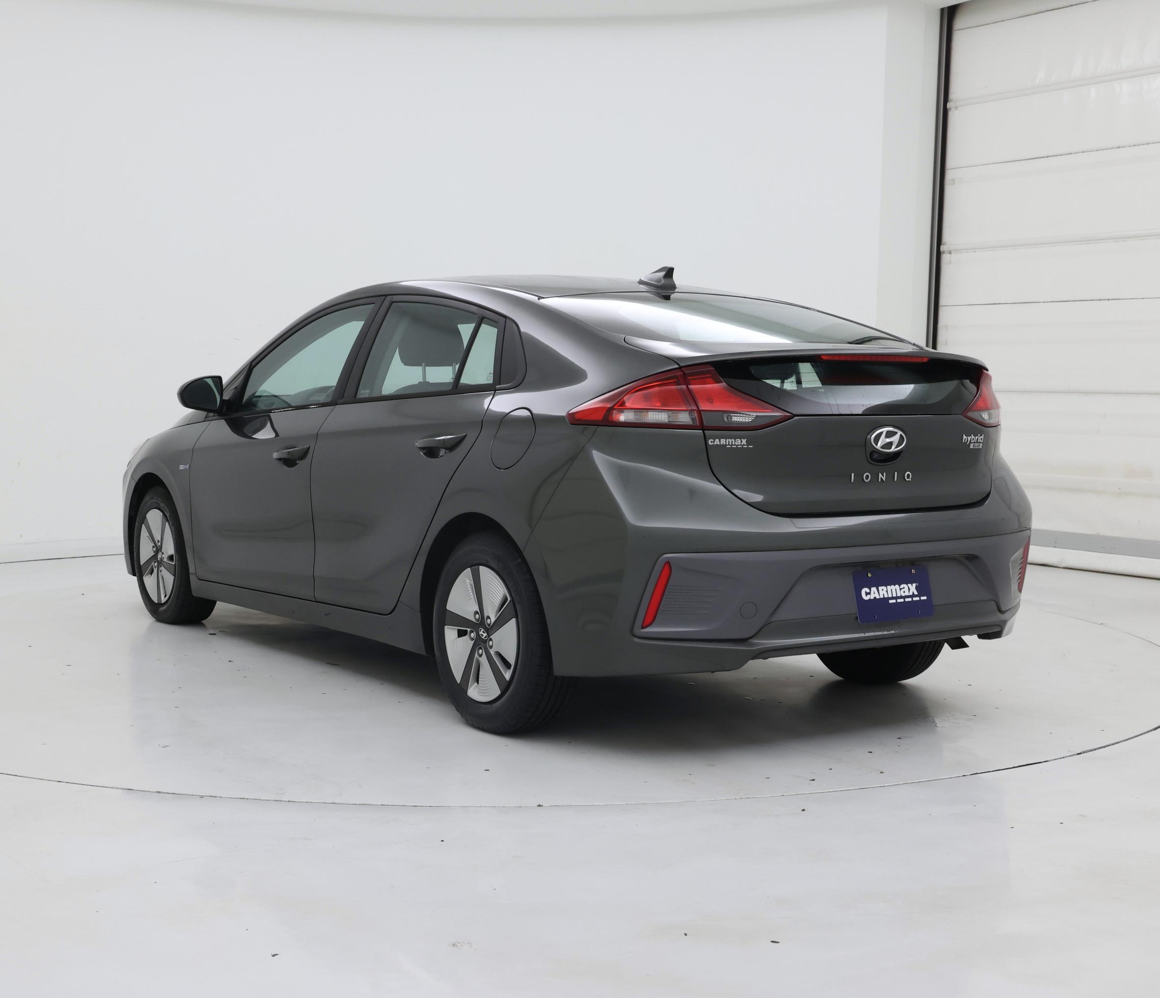 Thumbnail: 2020 Hyundai Ioniq - 2