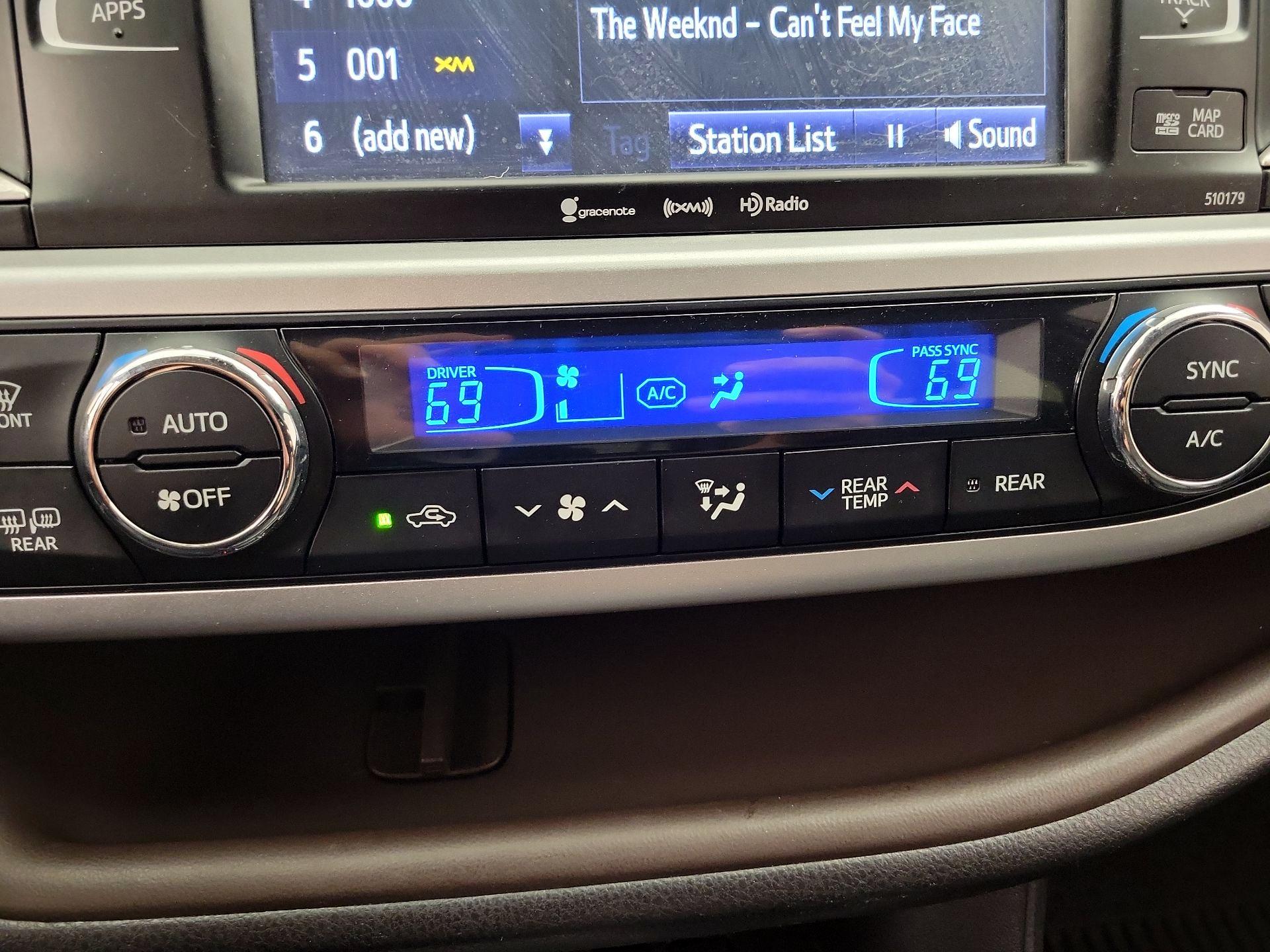 Thumbnail: 2017 Toyota Highlander - 17